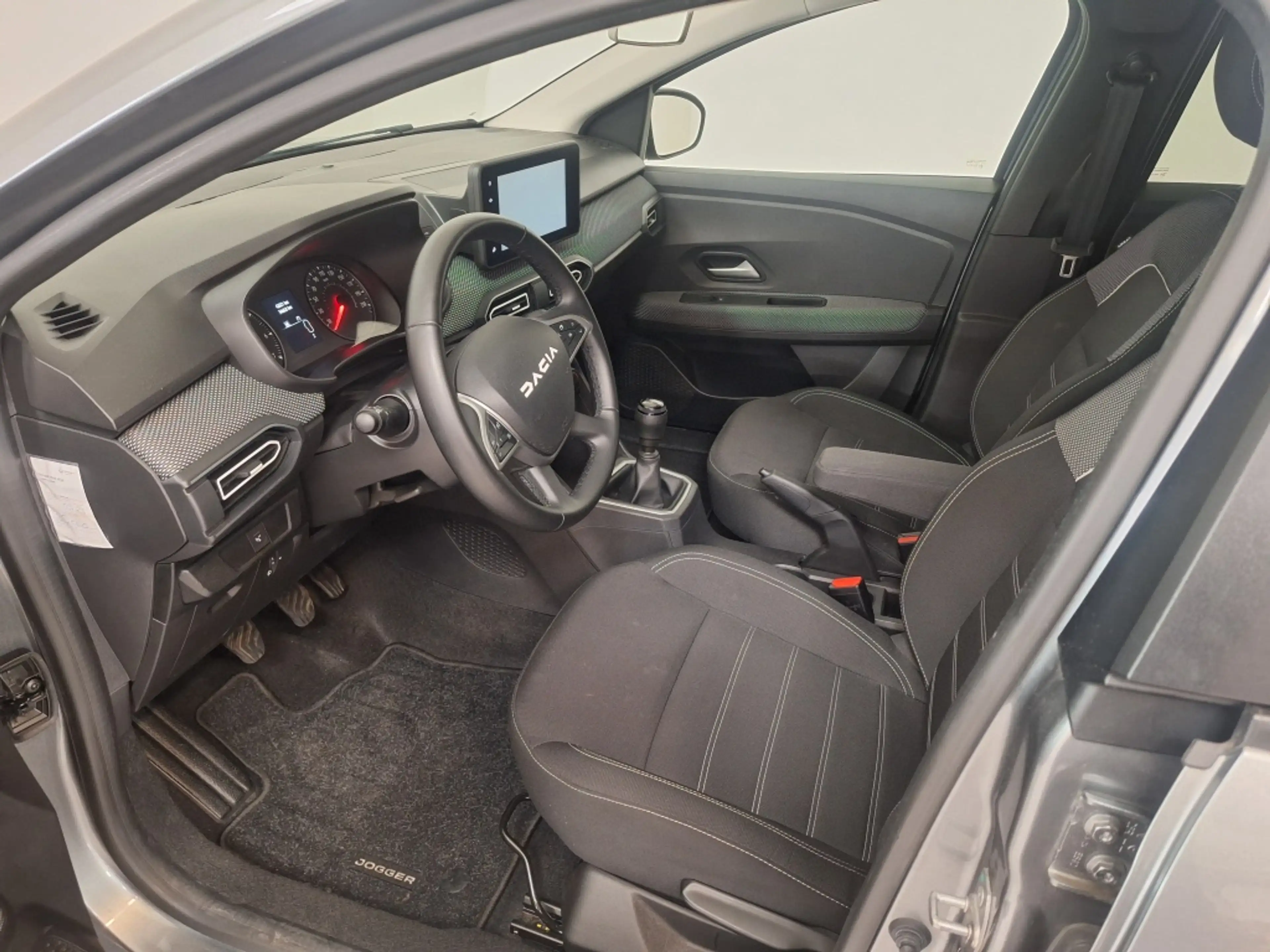 Dacia Jogger 1.0 TCe 110 Expression 7 persoons — photo 7