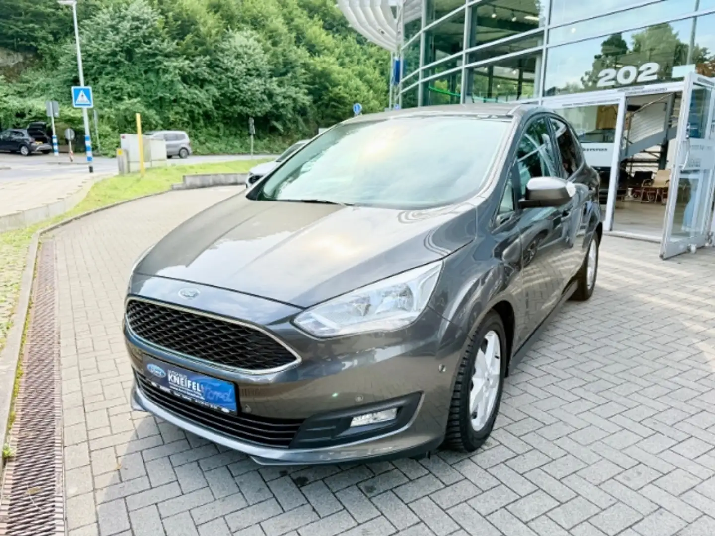 Ford C-Max Cool & Connect Berganfahrass. Beheizb. Frontsch. N siva - 2
