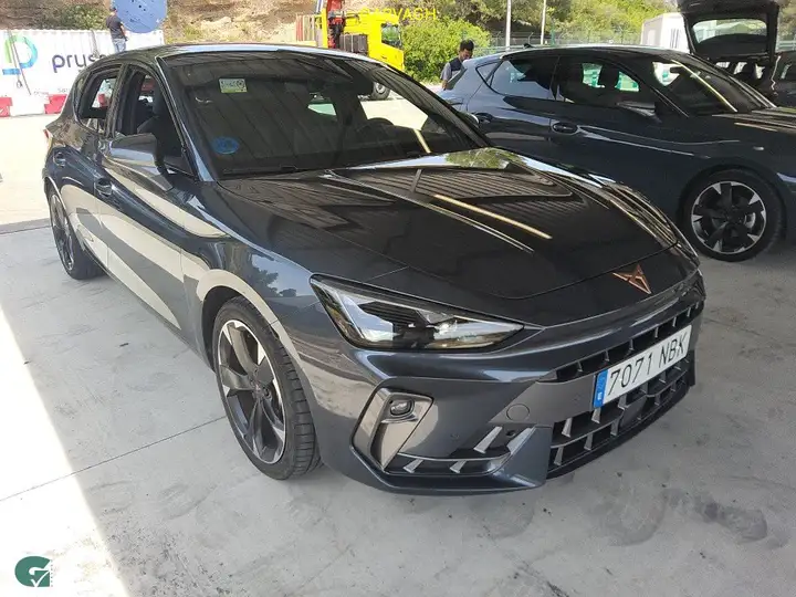 Cupra León 1.5 TSI e-HYBRID DSG 6 vel 2025