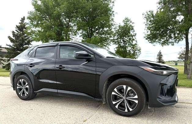 2023 Toyota bZ4X AWD TECH PKG ONE OWNER | NO ACCIDENTS