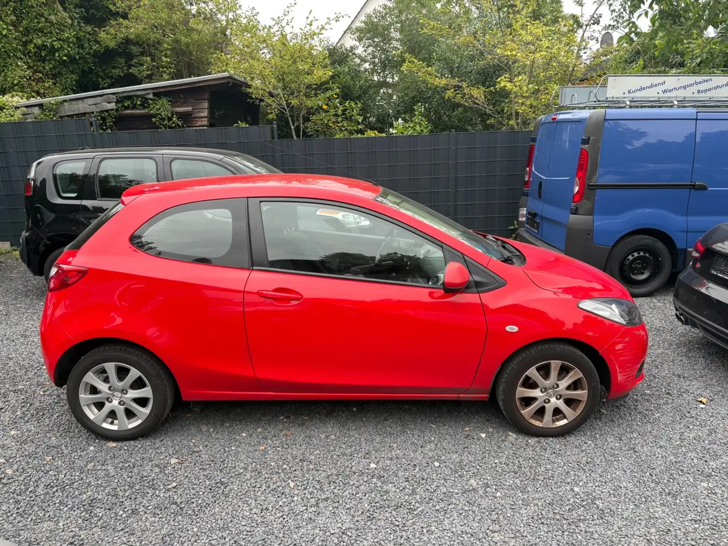 Mazda 2 Lim. 1.3 Independence Sport/Klima Rouge - 2