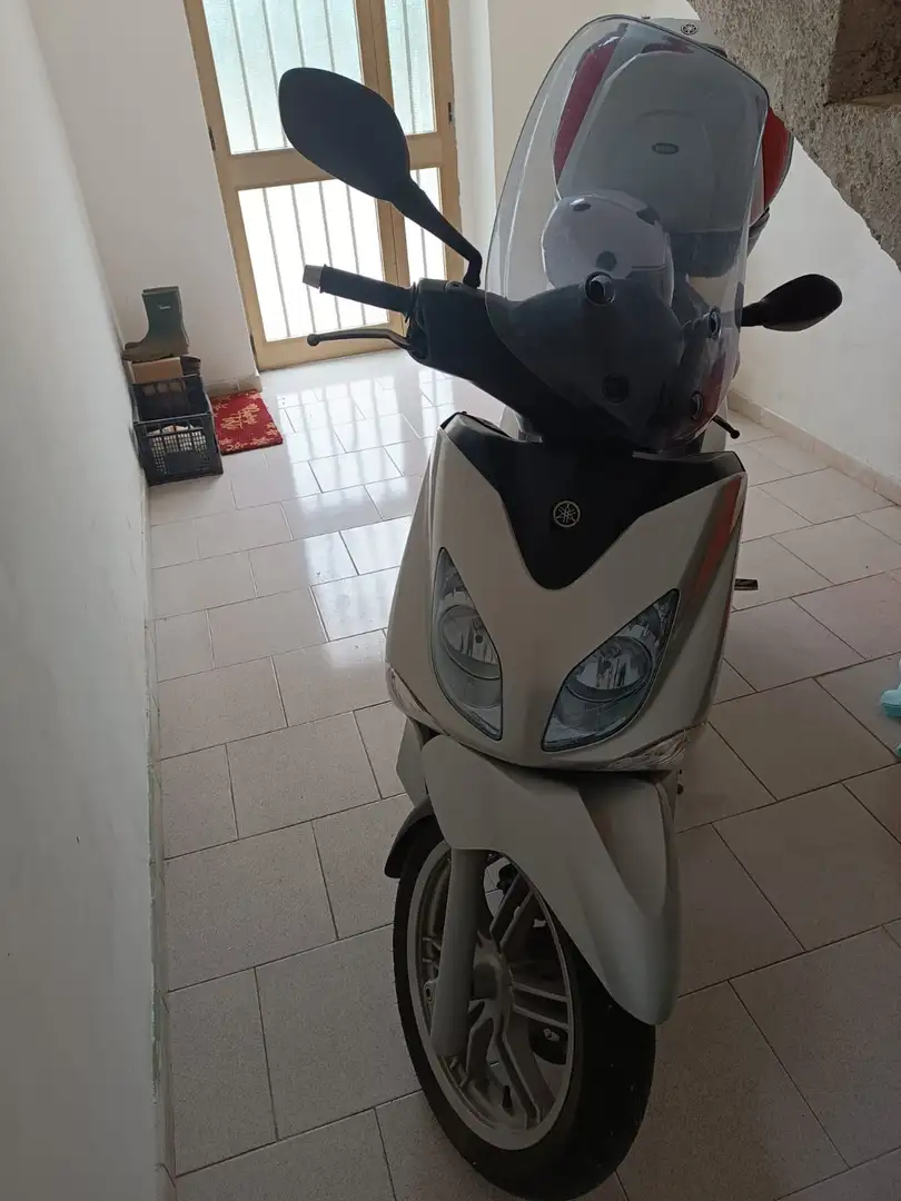 Yamaha X-City 250 Blanc - 1