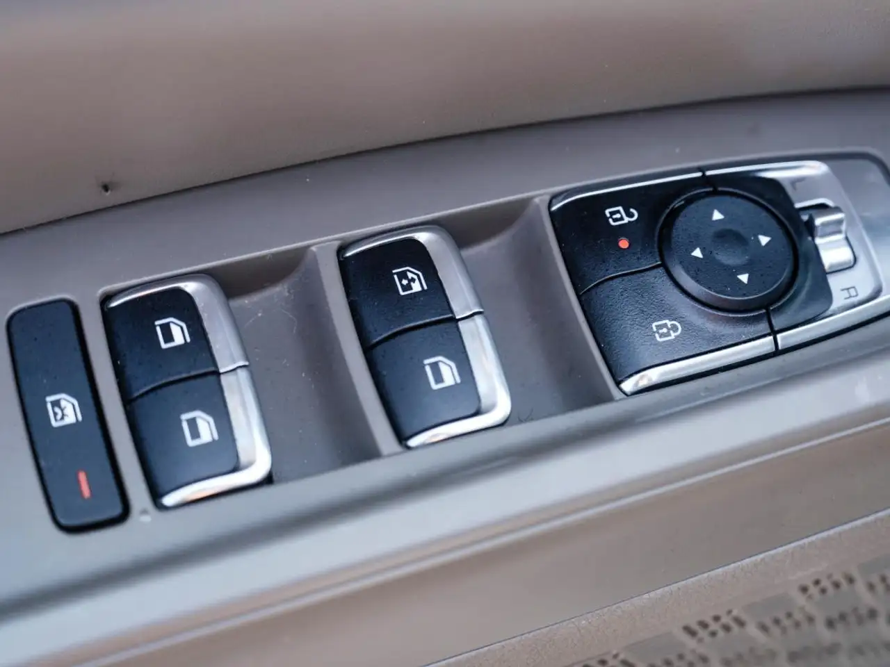 Kia Carnival снимка Kia Carnival