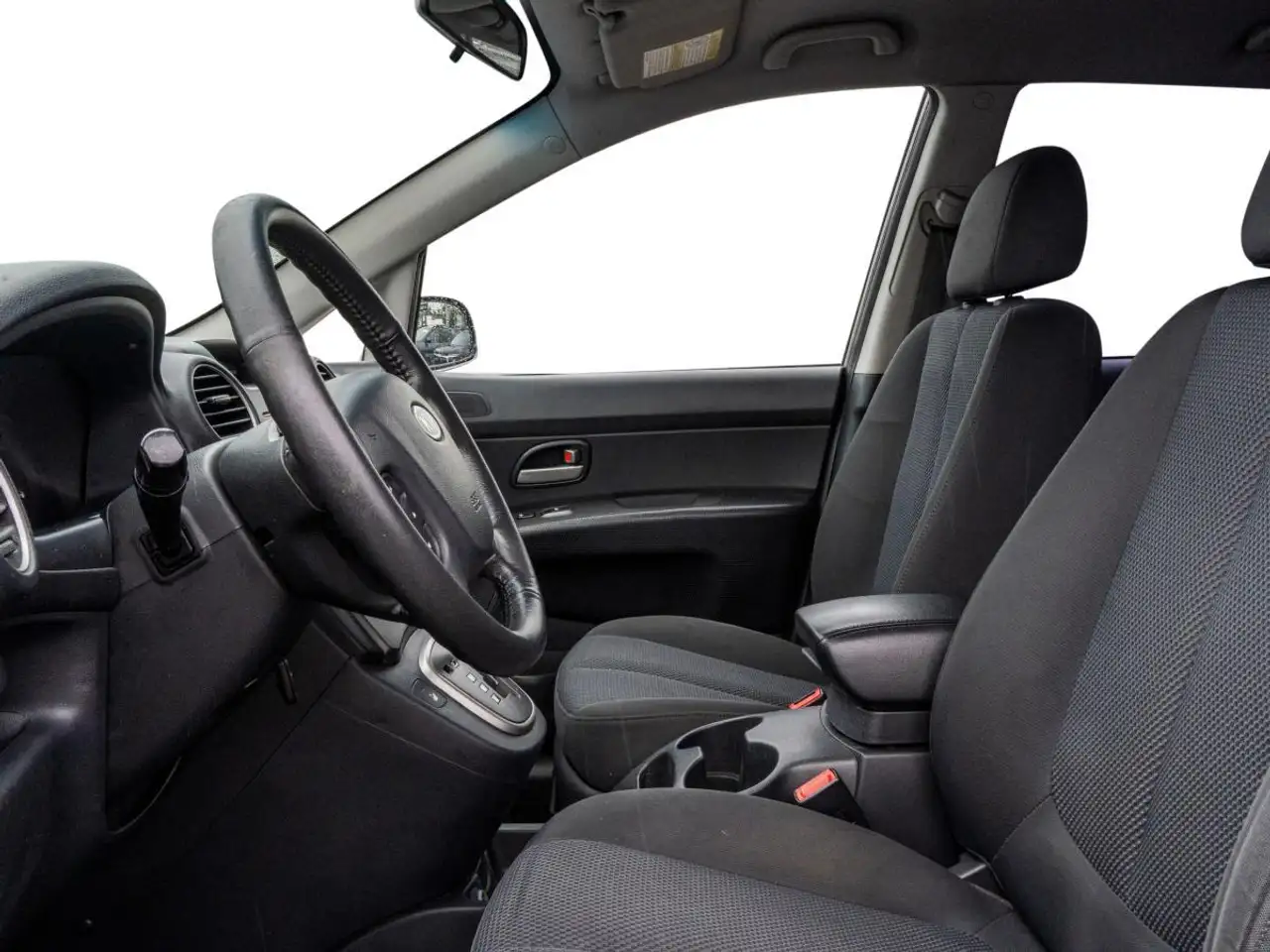 Kia Rondo снимка Kia Rondo