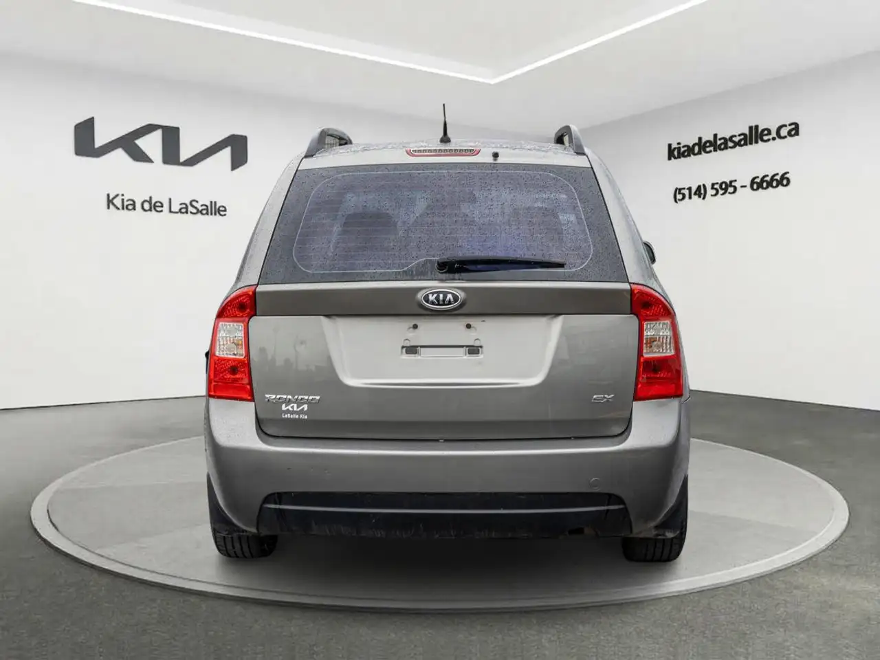 Kia Rondo снимка Kia Rondo