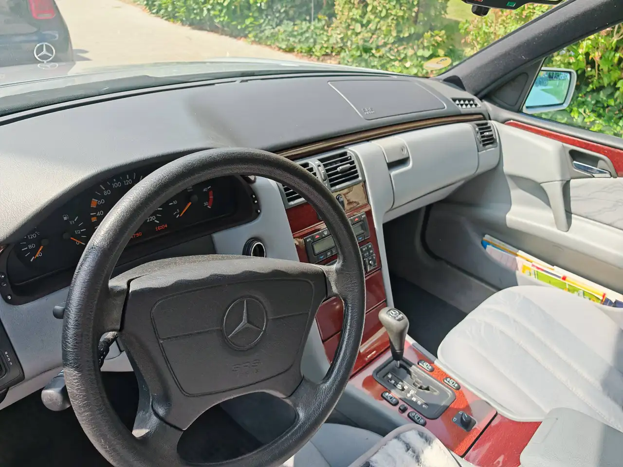 Mercedes-Benz E 290 Turbo Classic, foto 6