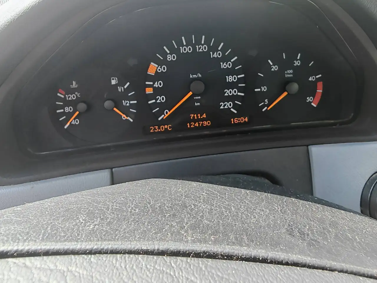 Mercedes-Benz E 290 Turbo Classic, foto 5