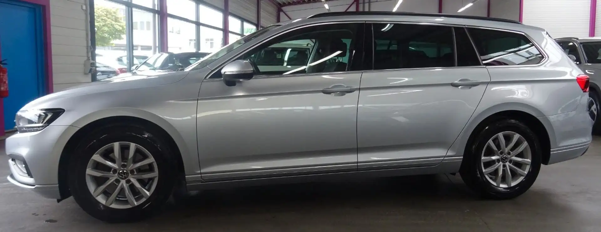 Volkswagen Passat Variant PASSAT 2.0 TDI CL.*AHK*ACC*CAM*ASSIST*MASSAGE* Silber - 2