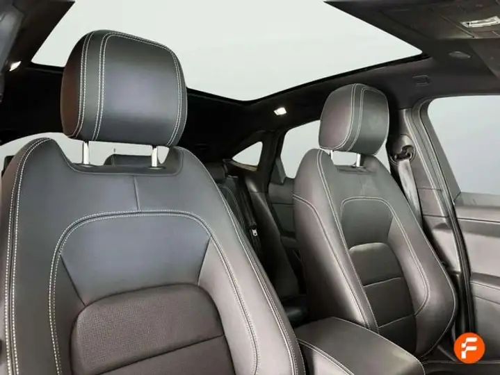 Jaguar E-Pace 2023, foto 15