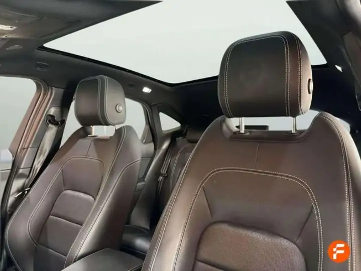 Jaguar E-Pace 2023, foto 12