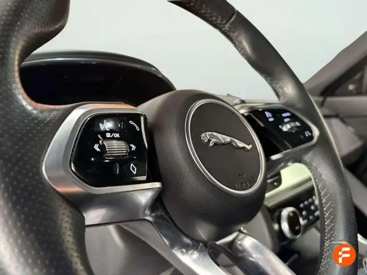 Jaguar E-Pace 2023, foto 10