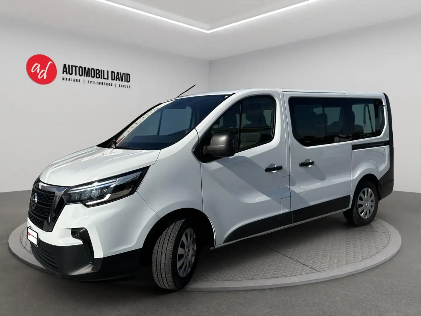 Nissan Primastar 2.0 dCi 110CV PC-TN Bus 9 POSTI Bianco - 1