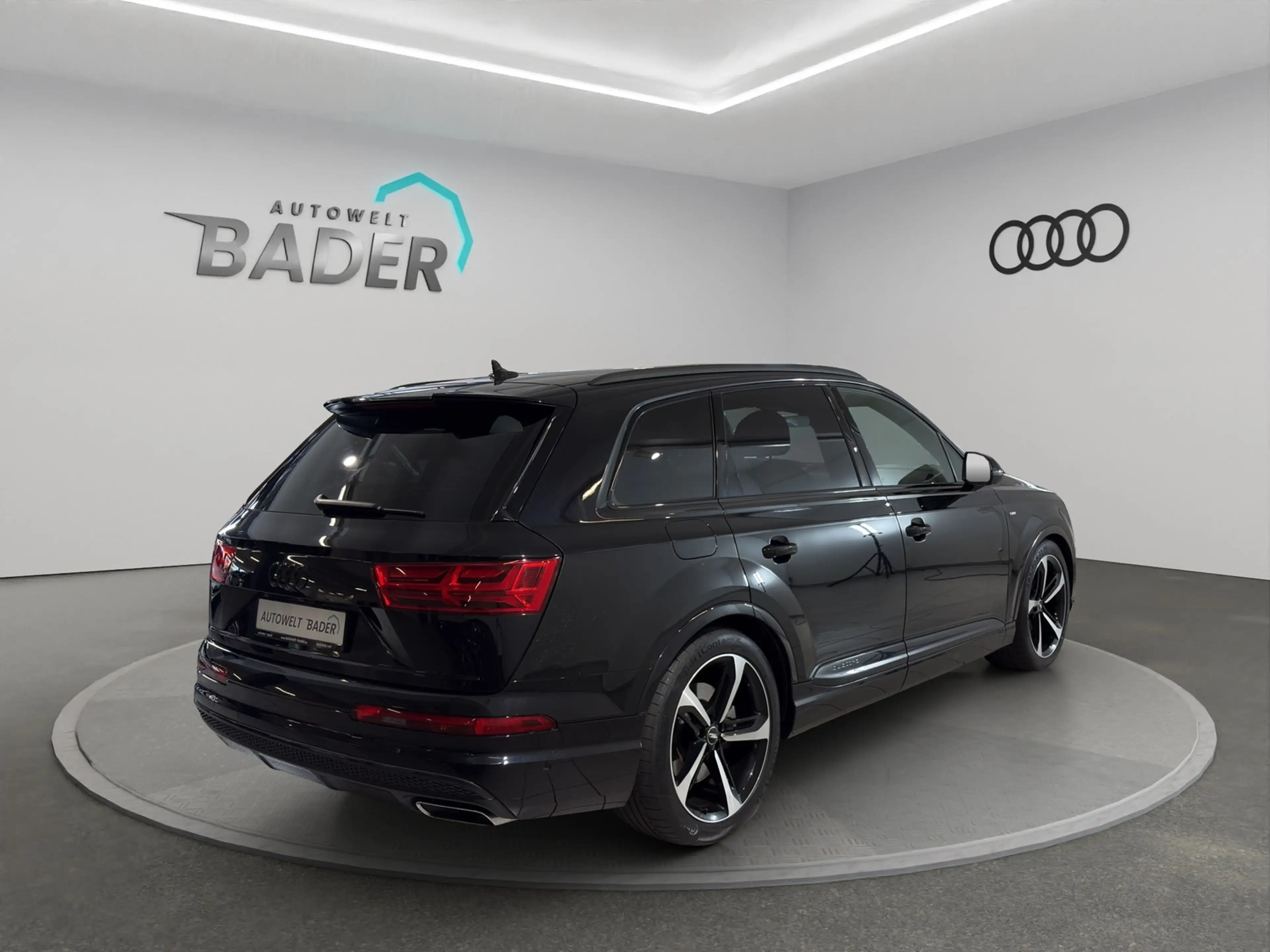 Audi Q7 50 TDI qu. S Line AHK Allradl. Standh. — photo 6