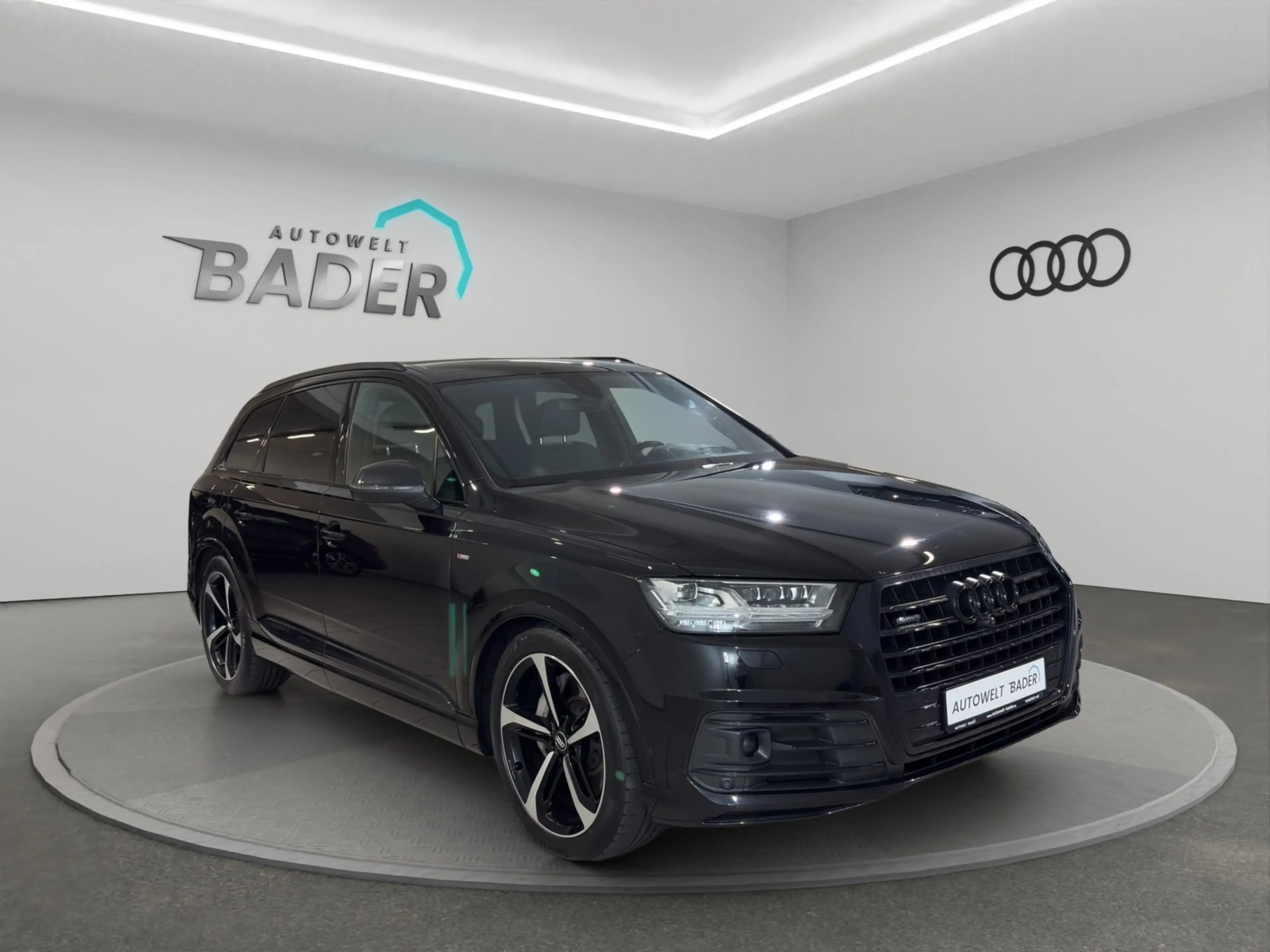 Audi Q7 50 TDI qu. S Line AHK Allradl. Standh. — photo 8