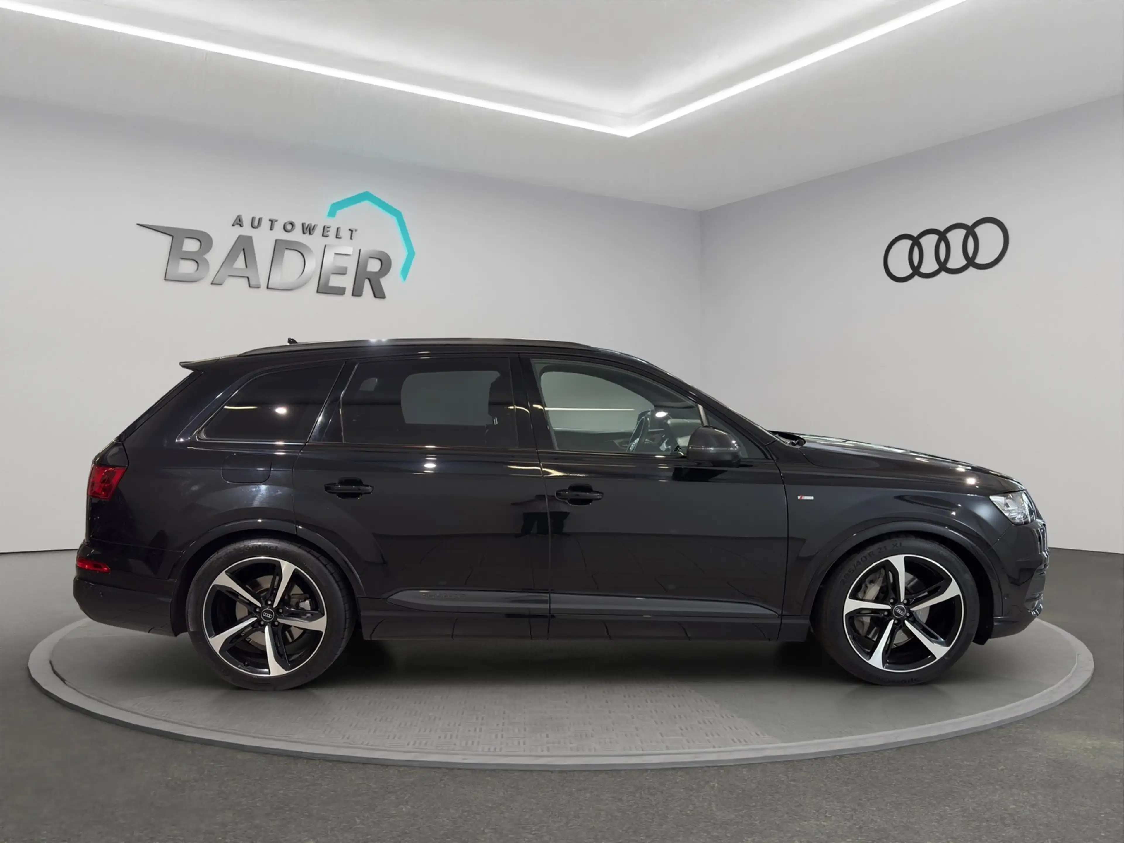 Audi Q7 50 TDI qu. S Line AHK Allradl. Standh. — photo 7