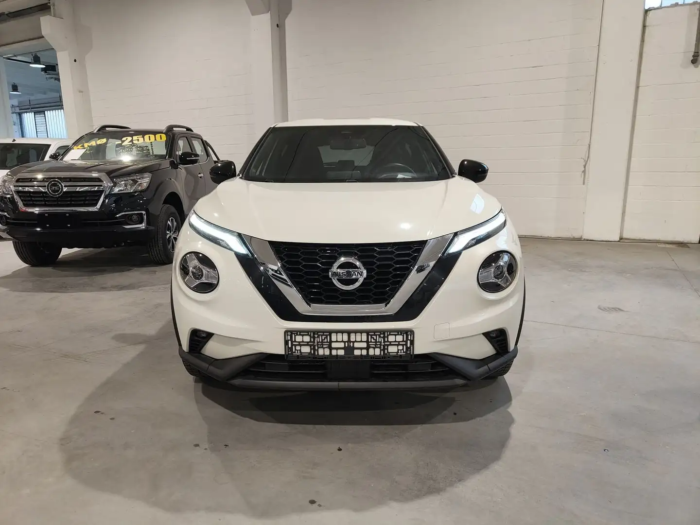 Nissan Juke 1.0 DIG-T 114cv DCT N-Connecta Weiß - 2
