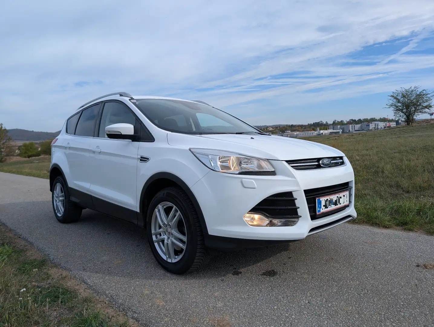Ford Kuga 2,0 TDCi Titanium - 1