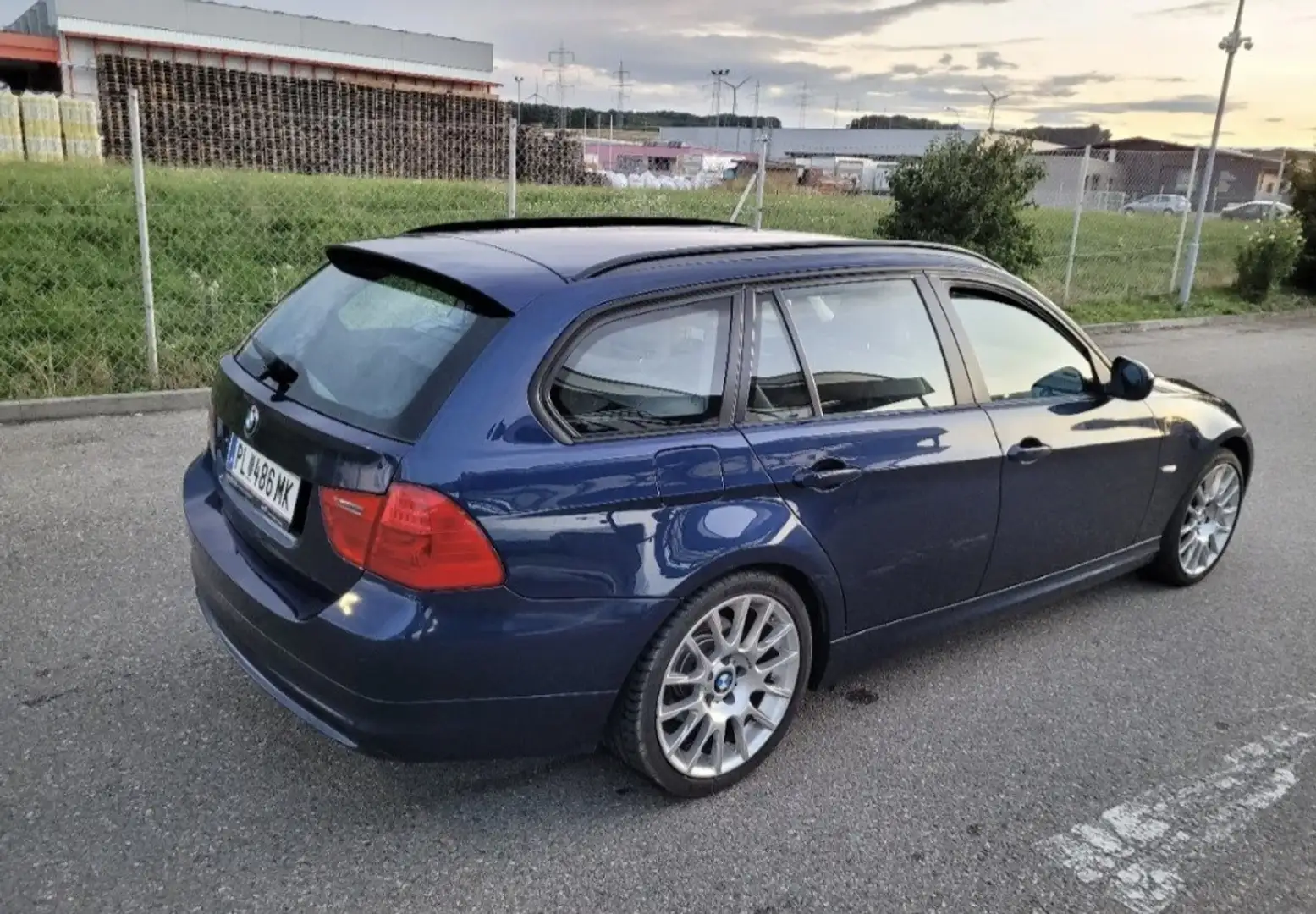 BMW 318 318i Touring - 2