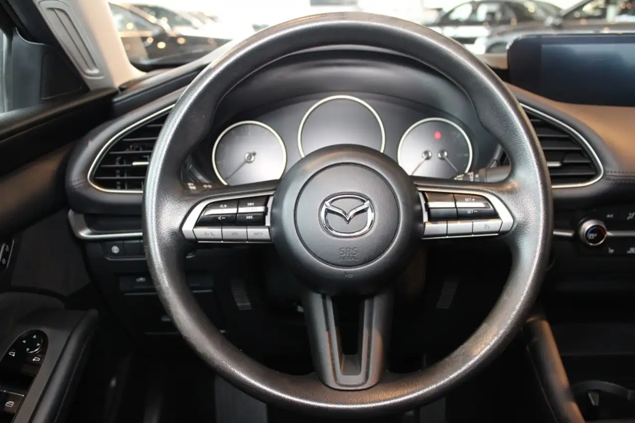 Mazda 3 снимка Mazda 3