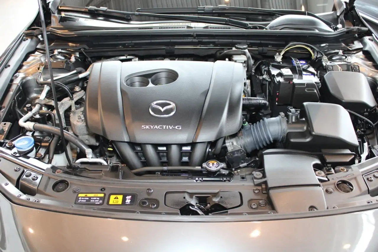 Mazda 3 снимка Mazda 3