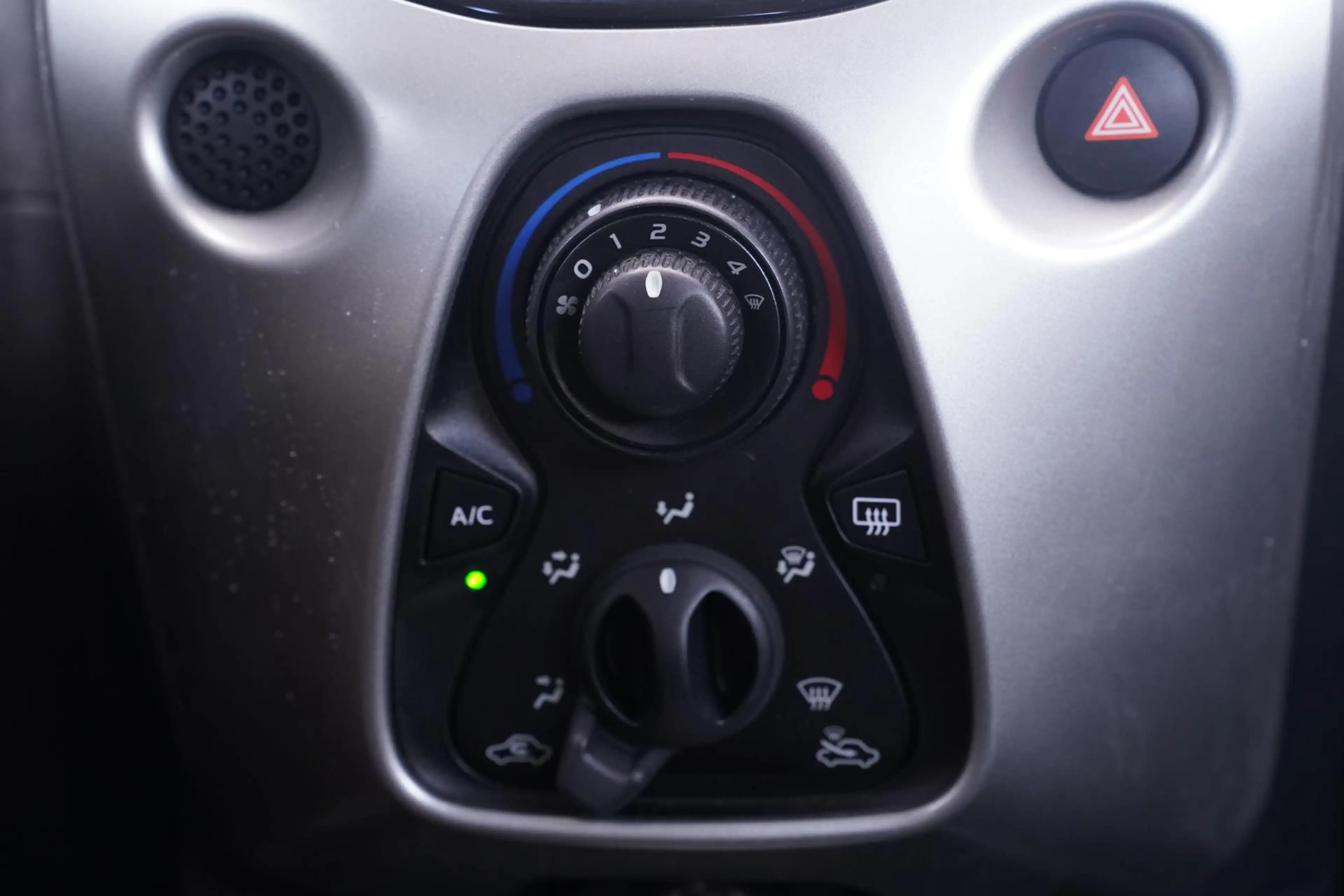 Citroen C1 1.2 PureTech Shine airco bleutooth stuurbediening — photo 28