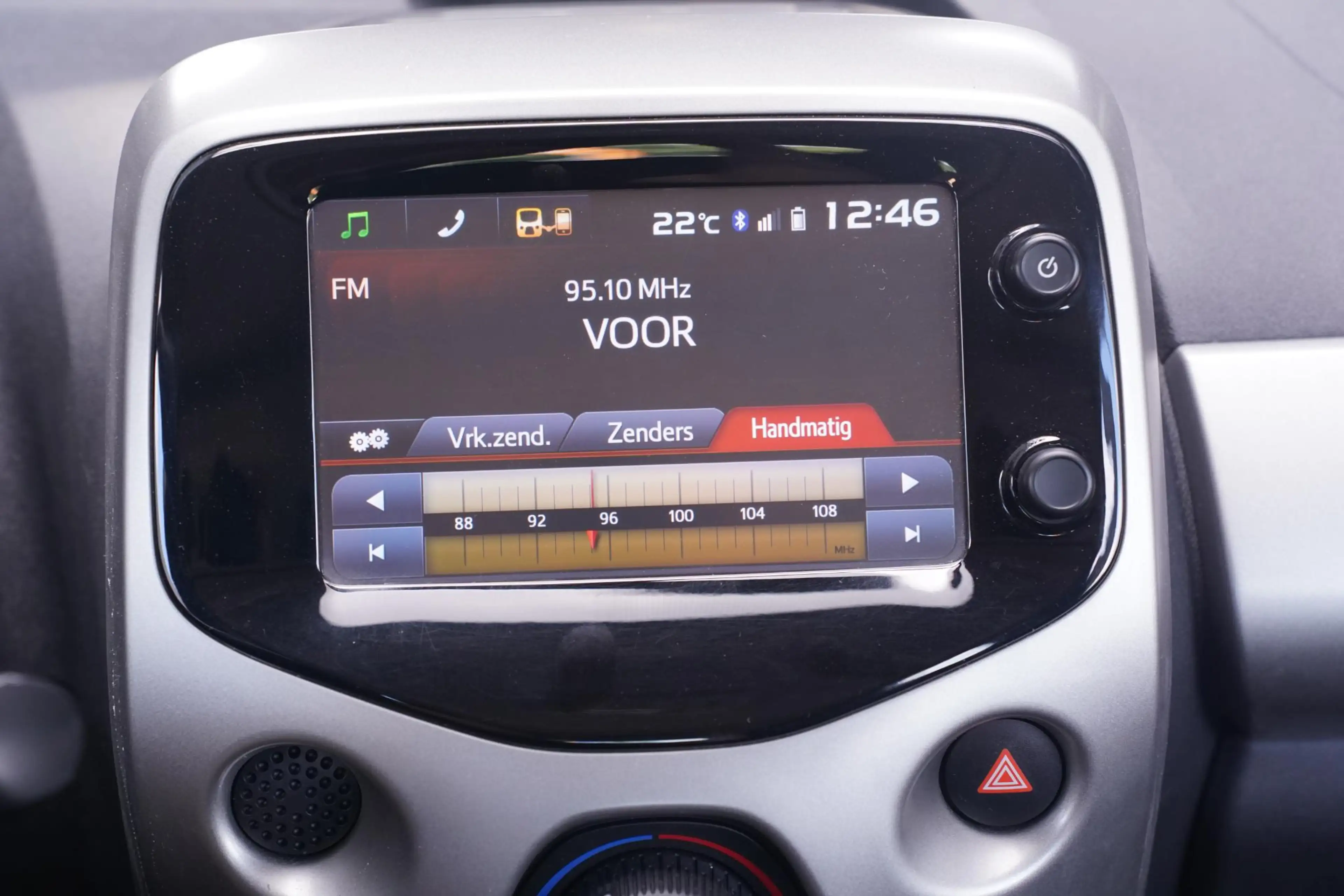 Citroen C1 1.2 PureTech Shine airco bleutooth stuurbediening — photo 29