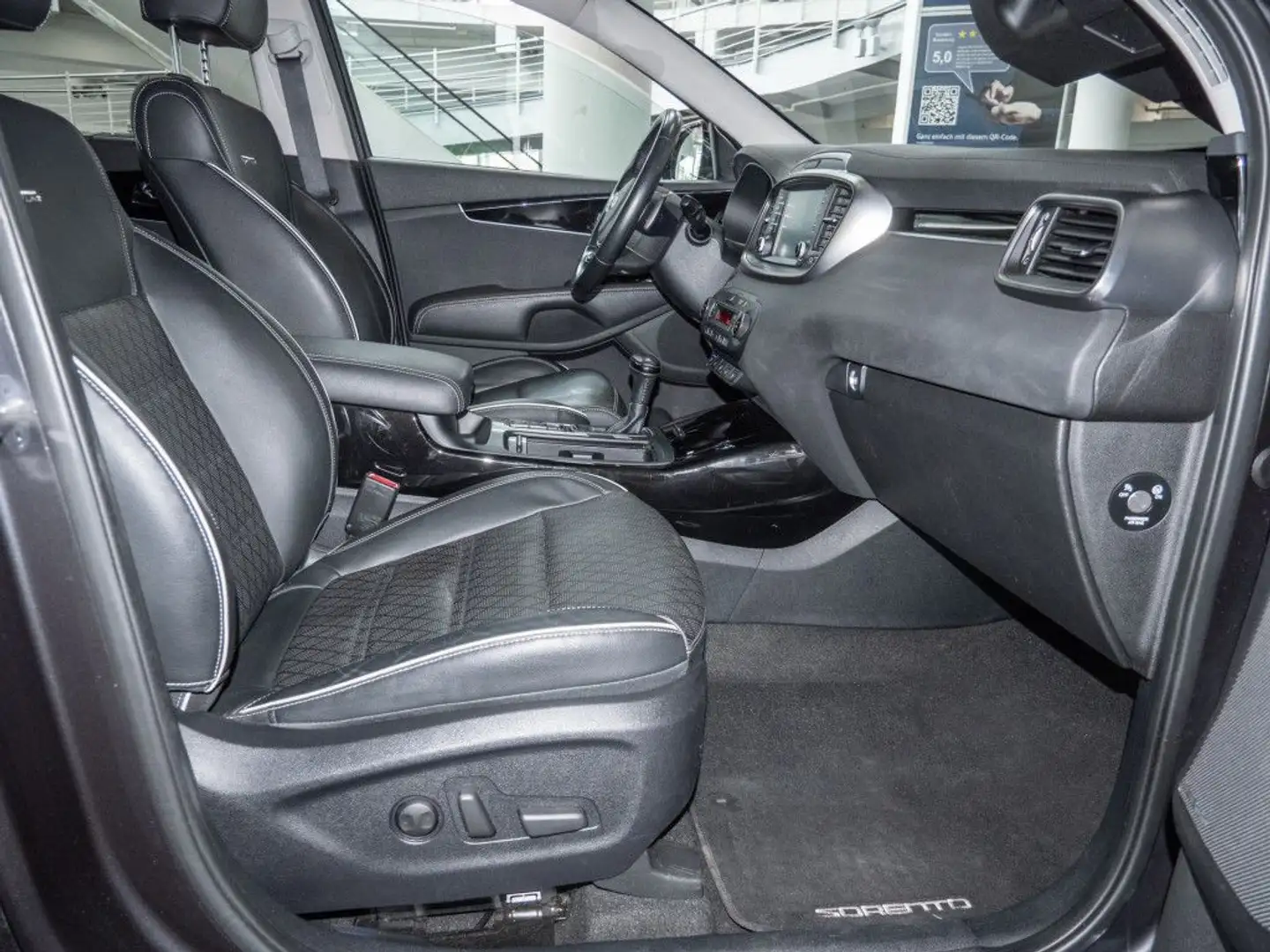 Kia Sorento GT Line 2.2 CRDi 4WD LED Nav Leder 7Sitz Grau - 2