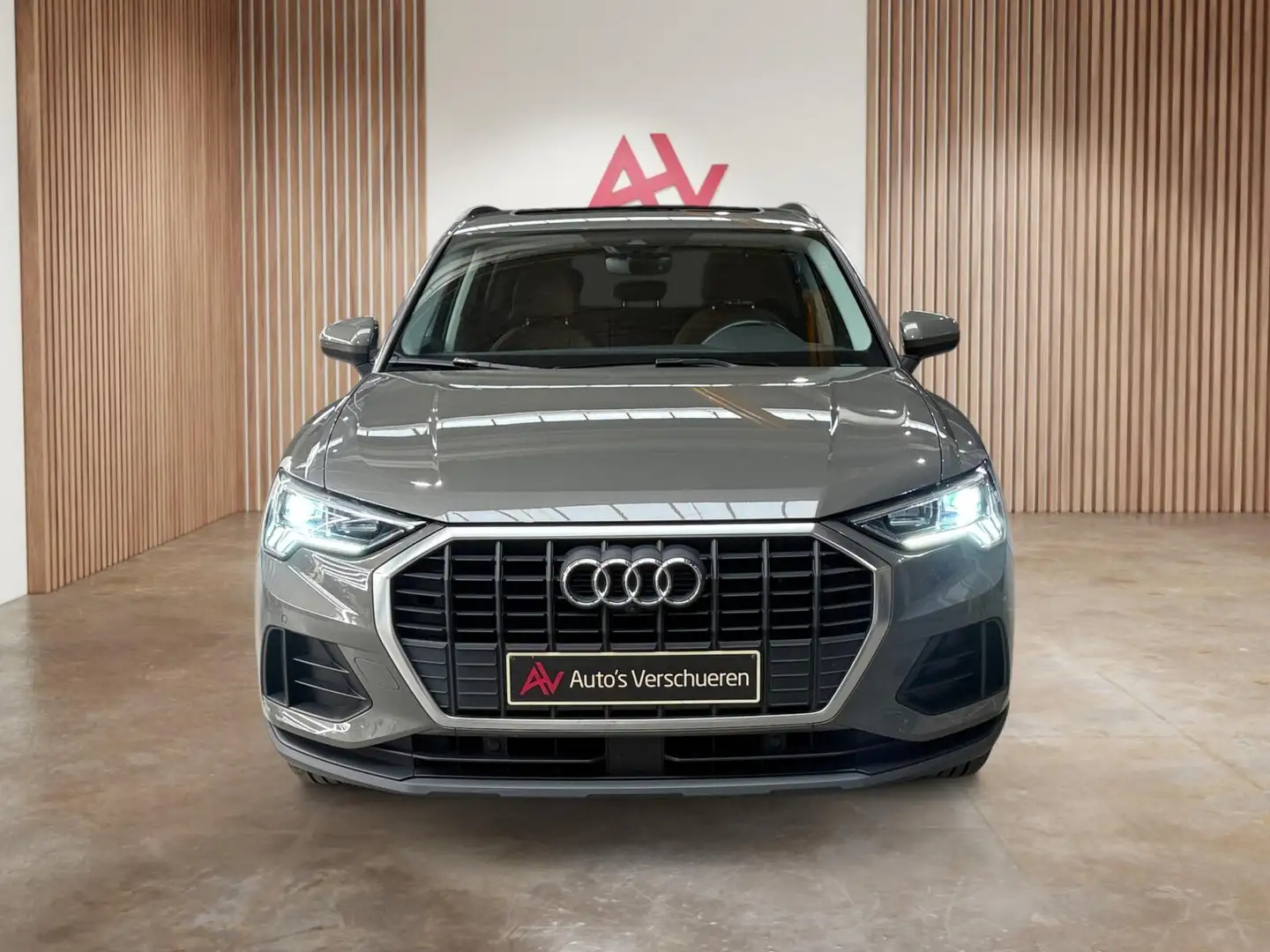 Audi Q3 35 TFSI ** Zetel/Stuurverw | ACC | 360 Cam Grau - 2