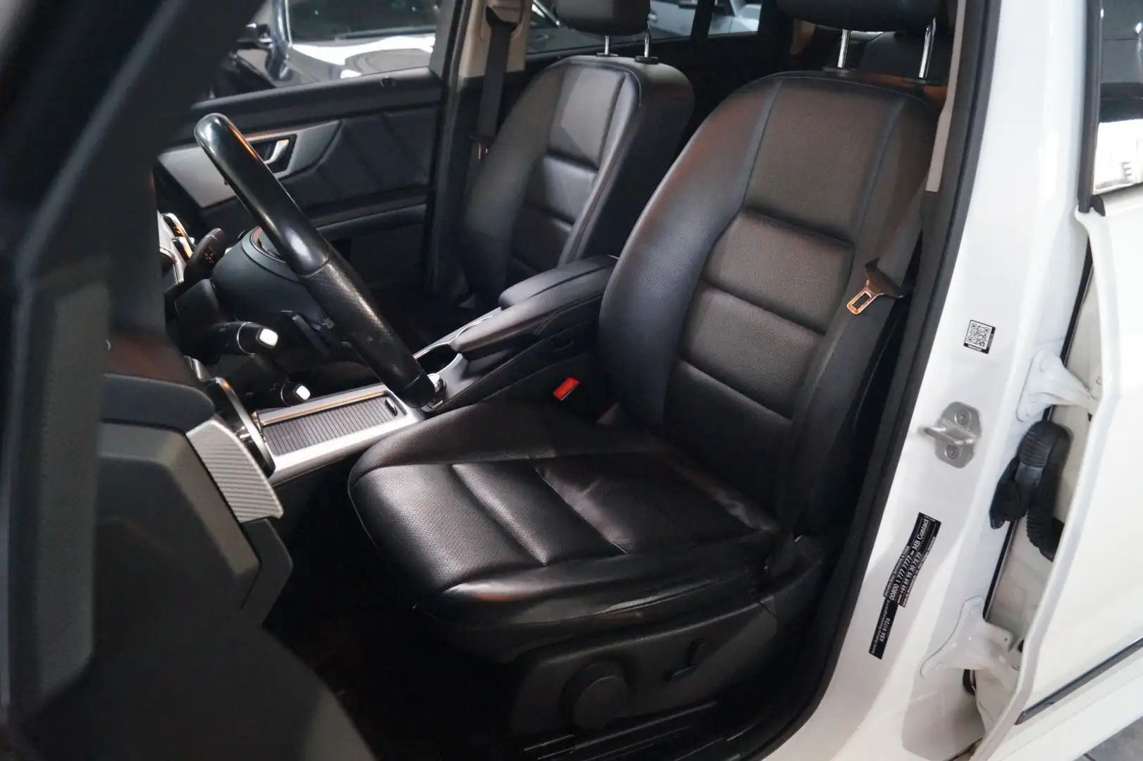 Mercedes-Benz GLK 350 CDI BlueEfficiency 4Matic*Leder*AHK*Kama Weiß - 2