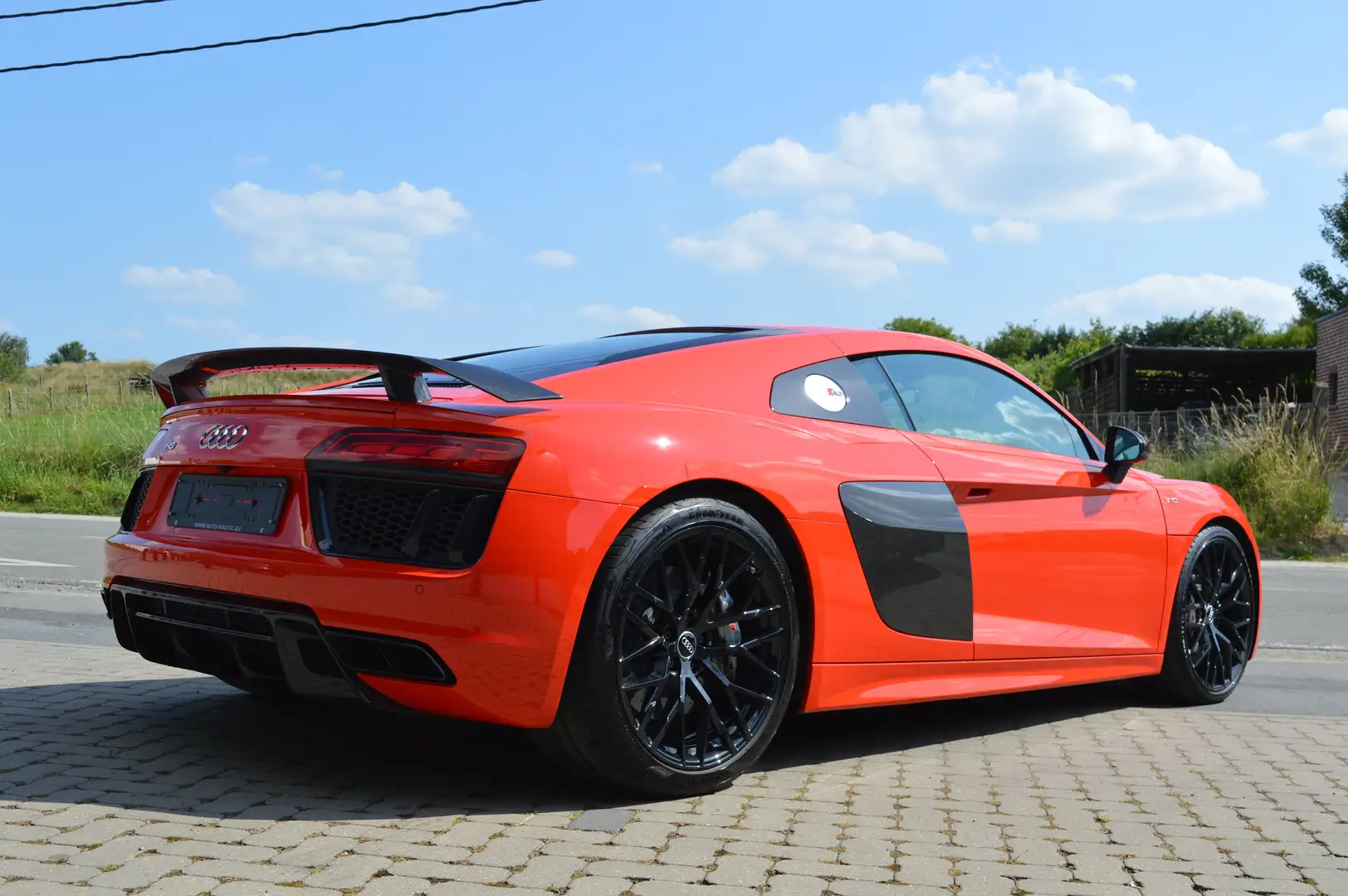 Audi R8 V10 Plus 5.2i 610 ch Pack carbonne - 54.000 km Roşu - 2