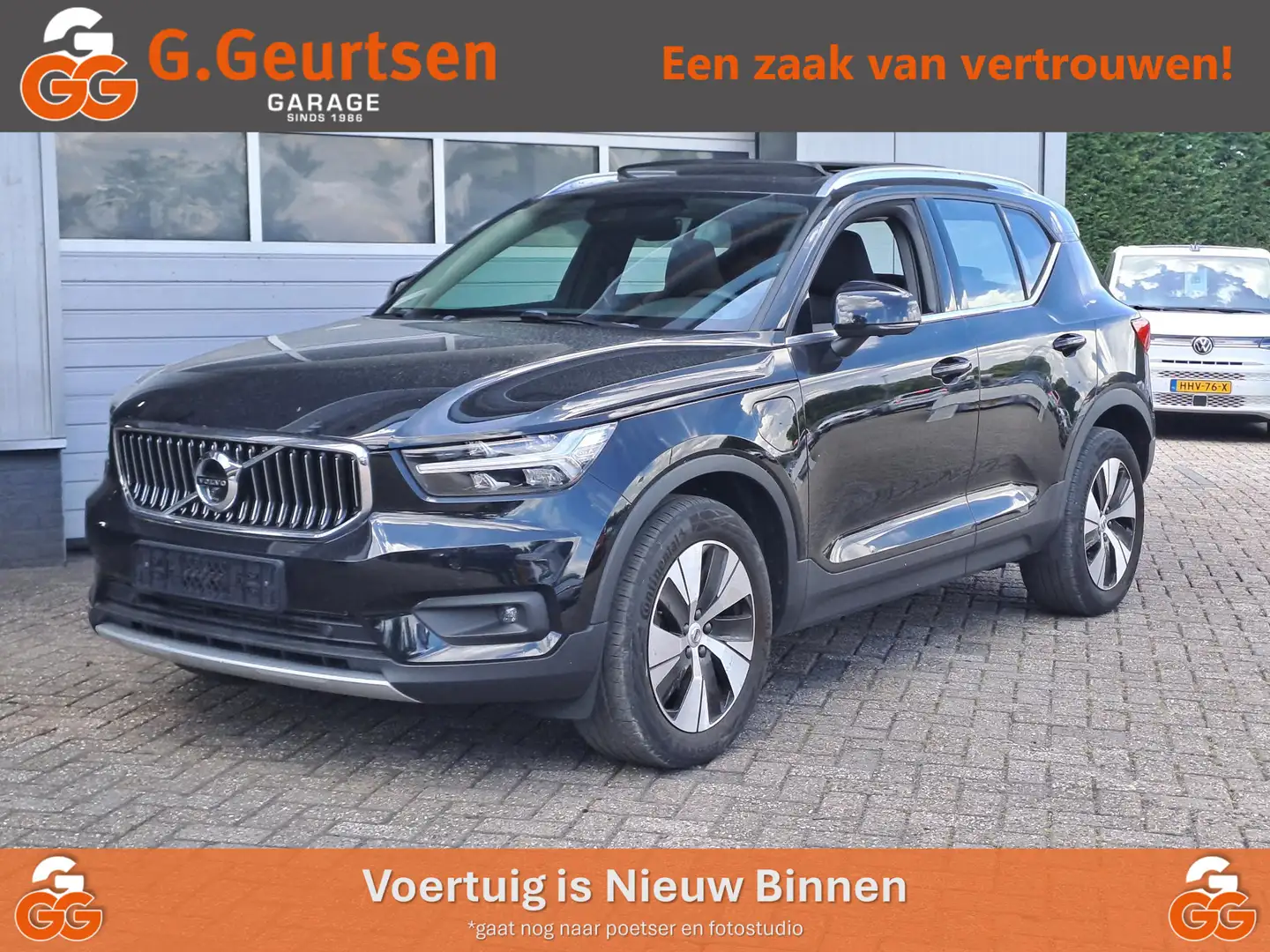Volvo XC40 1.5 T5 Recharge Inscription Expression, Panoramada Zwart - 1