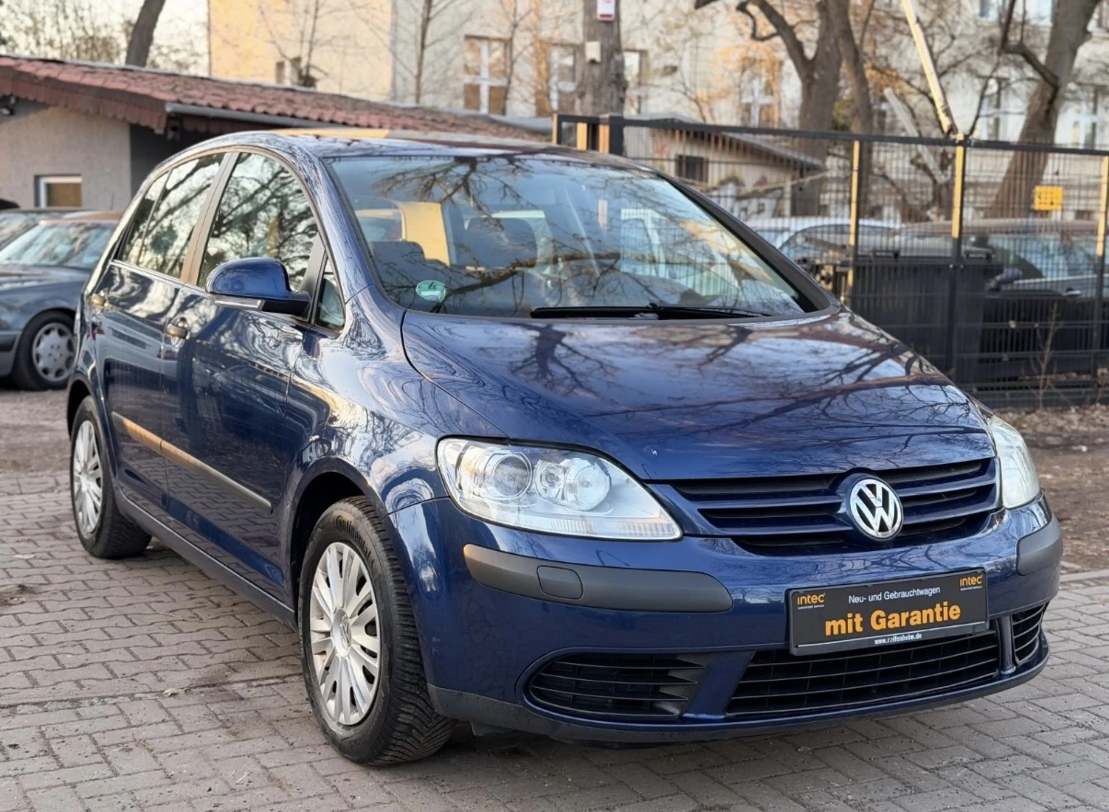 Volkswagen Golf Plus Golf Plus 1.6 MPI Automatik,Carplay,Kamera — photo 2