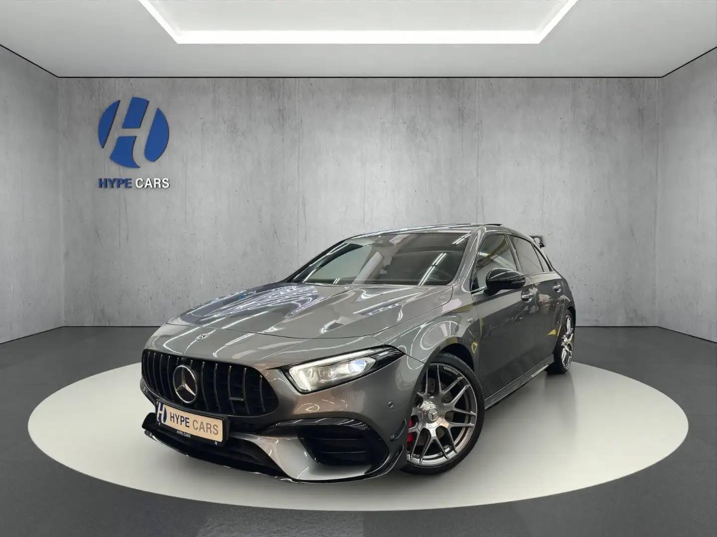 Mercedes-Benz A 45 AMG A 45 S AMG 4M Wide Pano RFK AERO AMG Perf.AGA Grau - 1