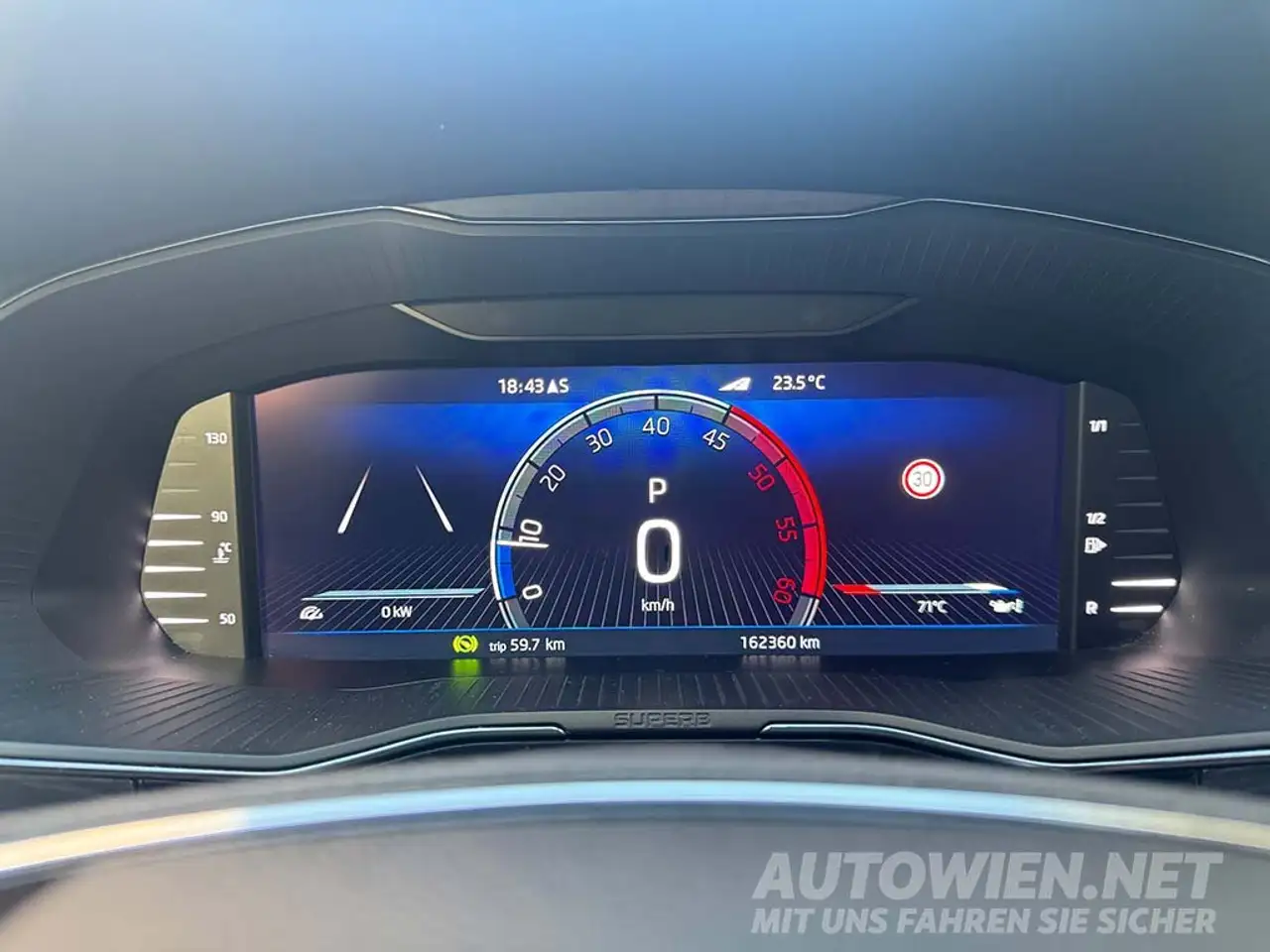Skoda Superb 2,0 TDI STYLE DSG PANORAMA LEDER SPORT, миниатюра 5