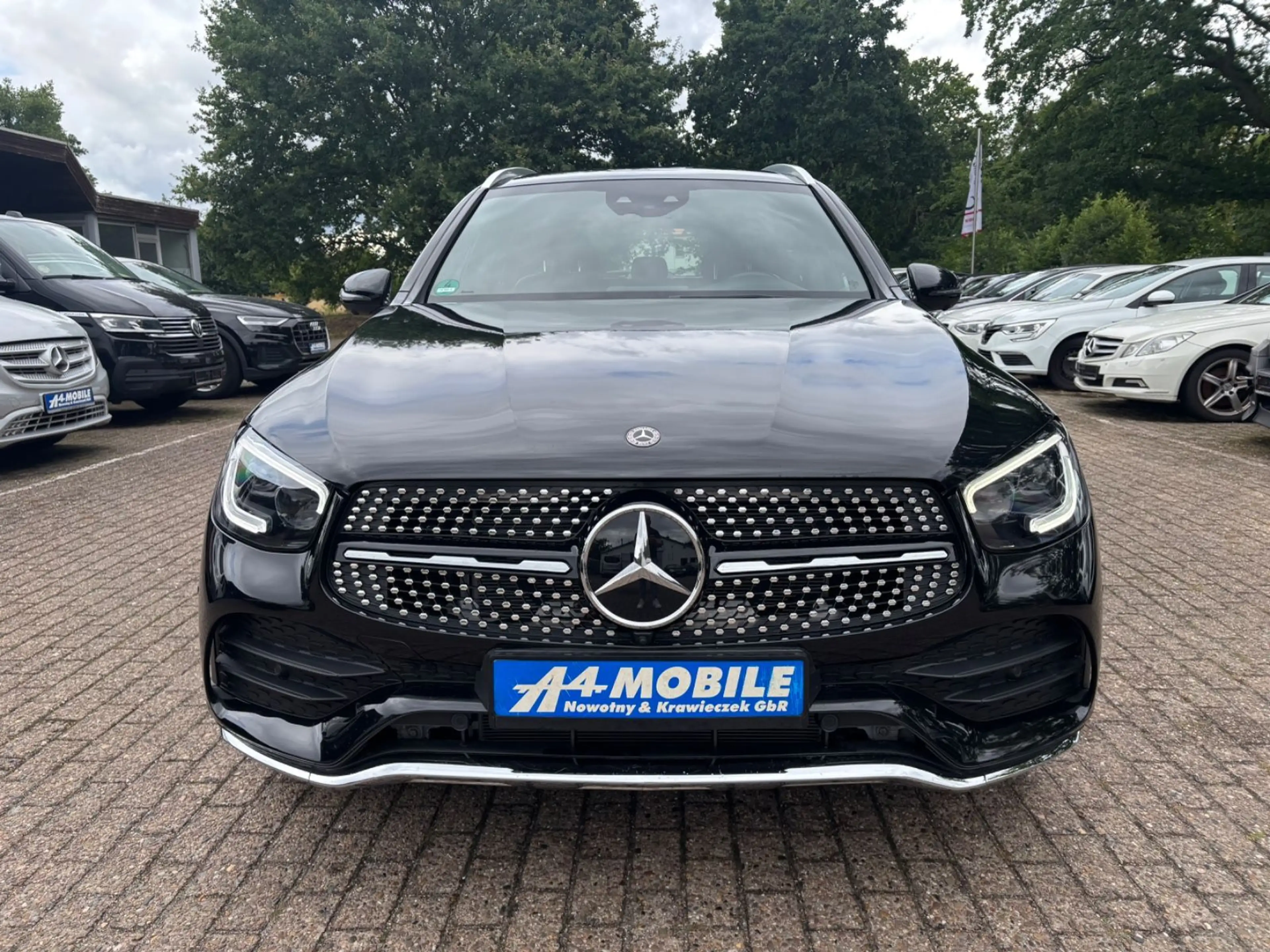Mercedes-Benz GLC 400 d 4Matic AMG LED Pano 360° — photo 14