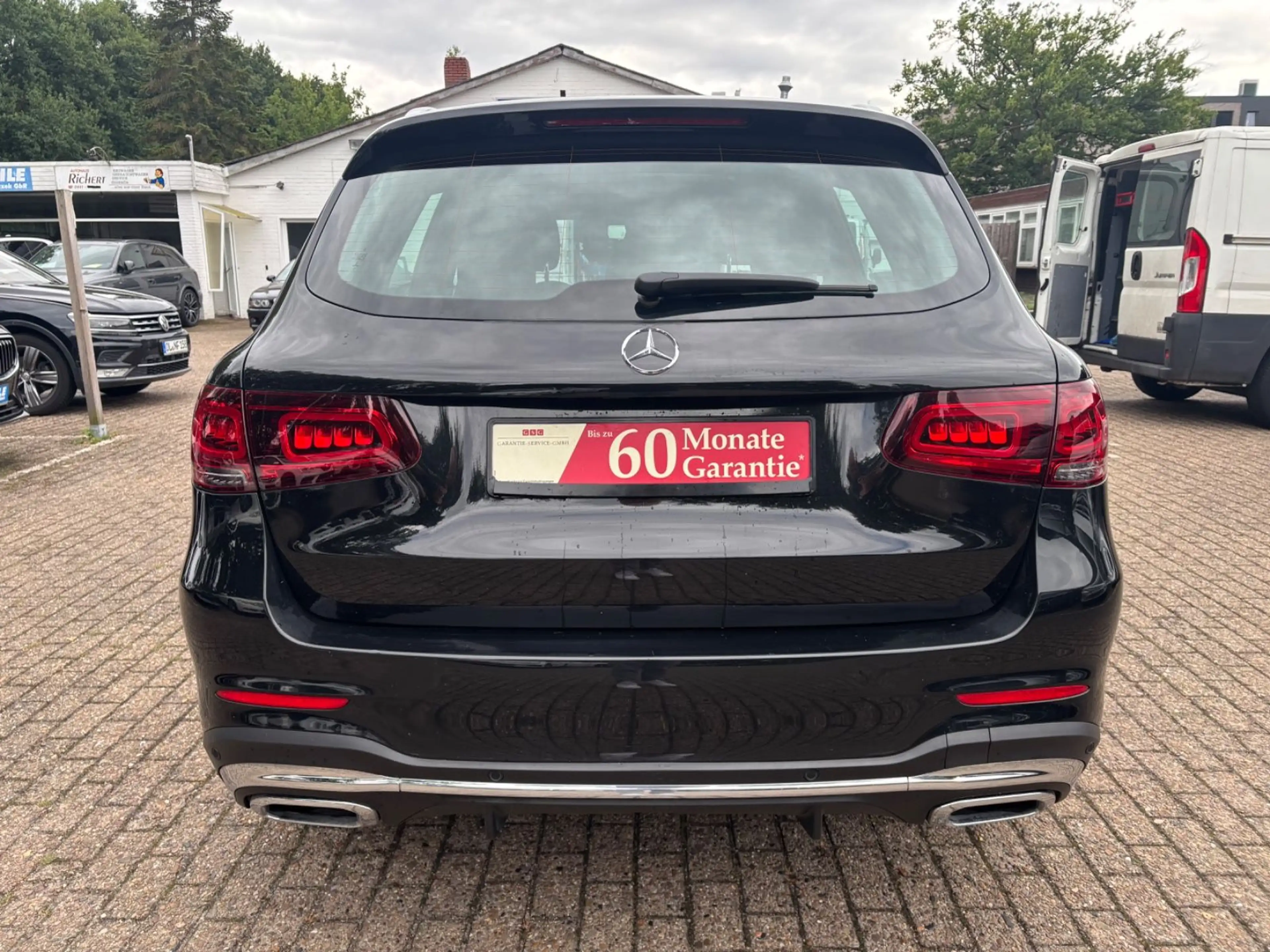 Mercedes-Benz GLC 400 d 4Matic AMG LED Pano 360° — photo 6