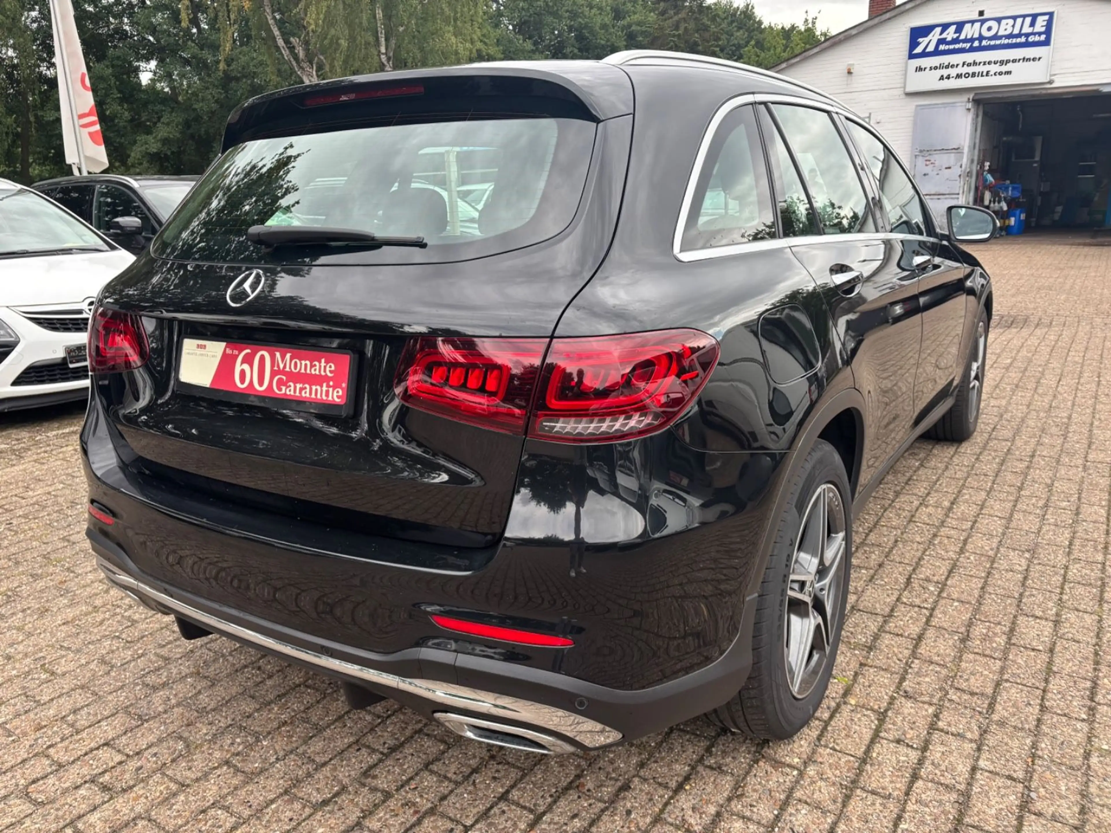 Mercedes-Benz GLC 400 d 4Matic AMG LED Pano 360° — photo 15
