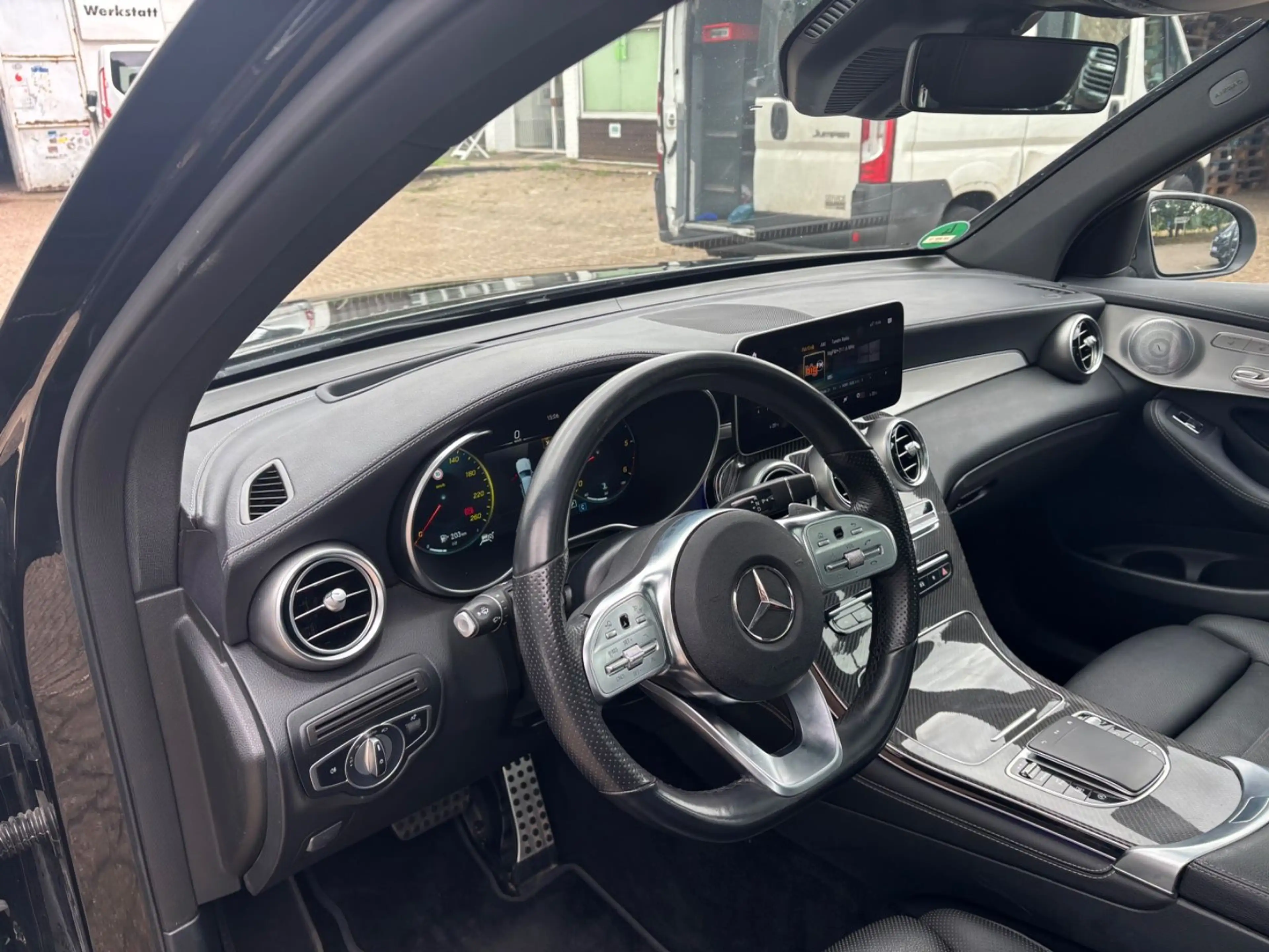 Mercedes-Benz GLC 400 d 4Matic AMG LED Pano 360° — photo 7