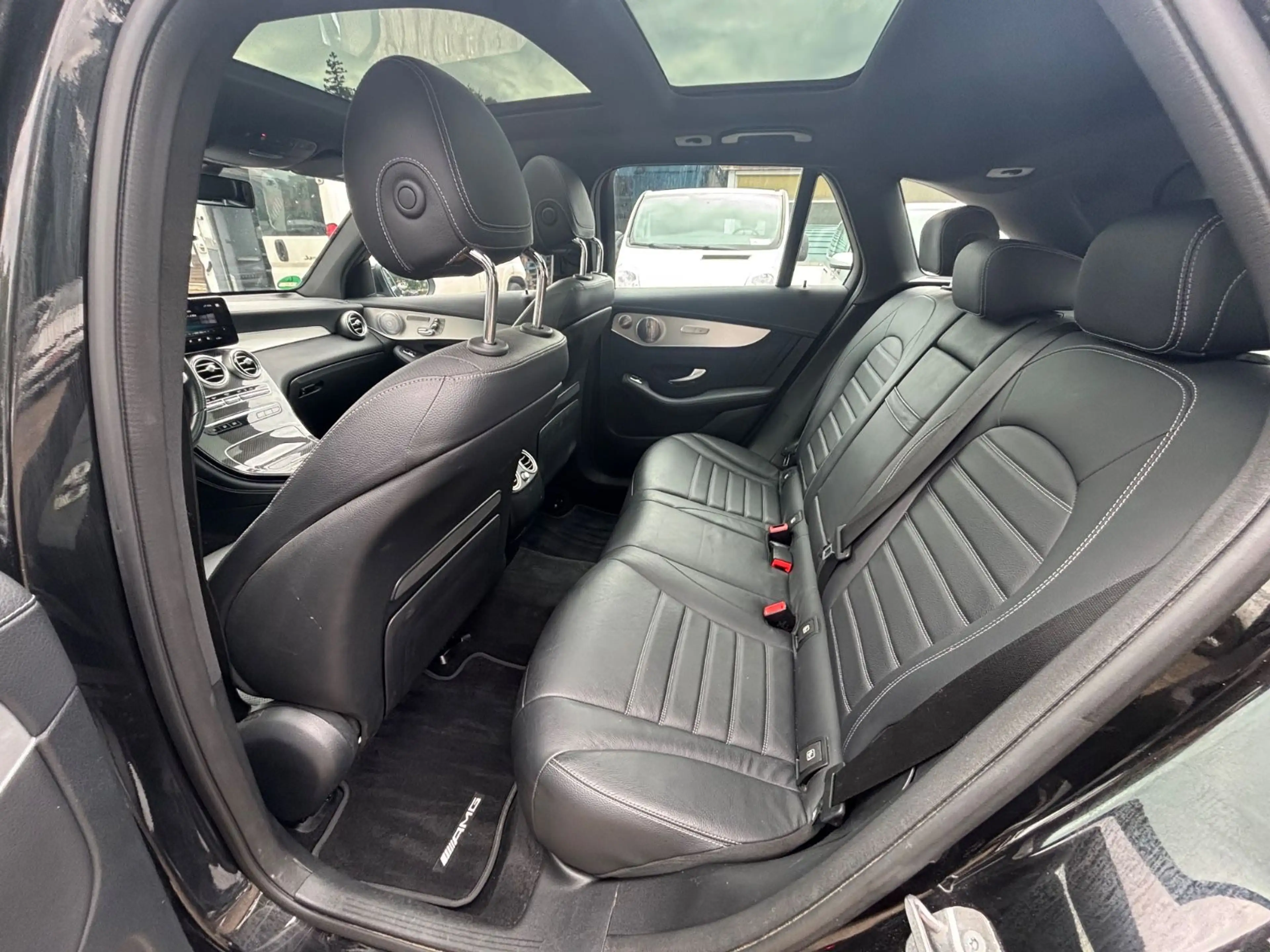 Mercedes-Benz GLC 400 d 4Matic AMG LED Pano 360° — photo 9