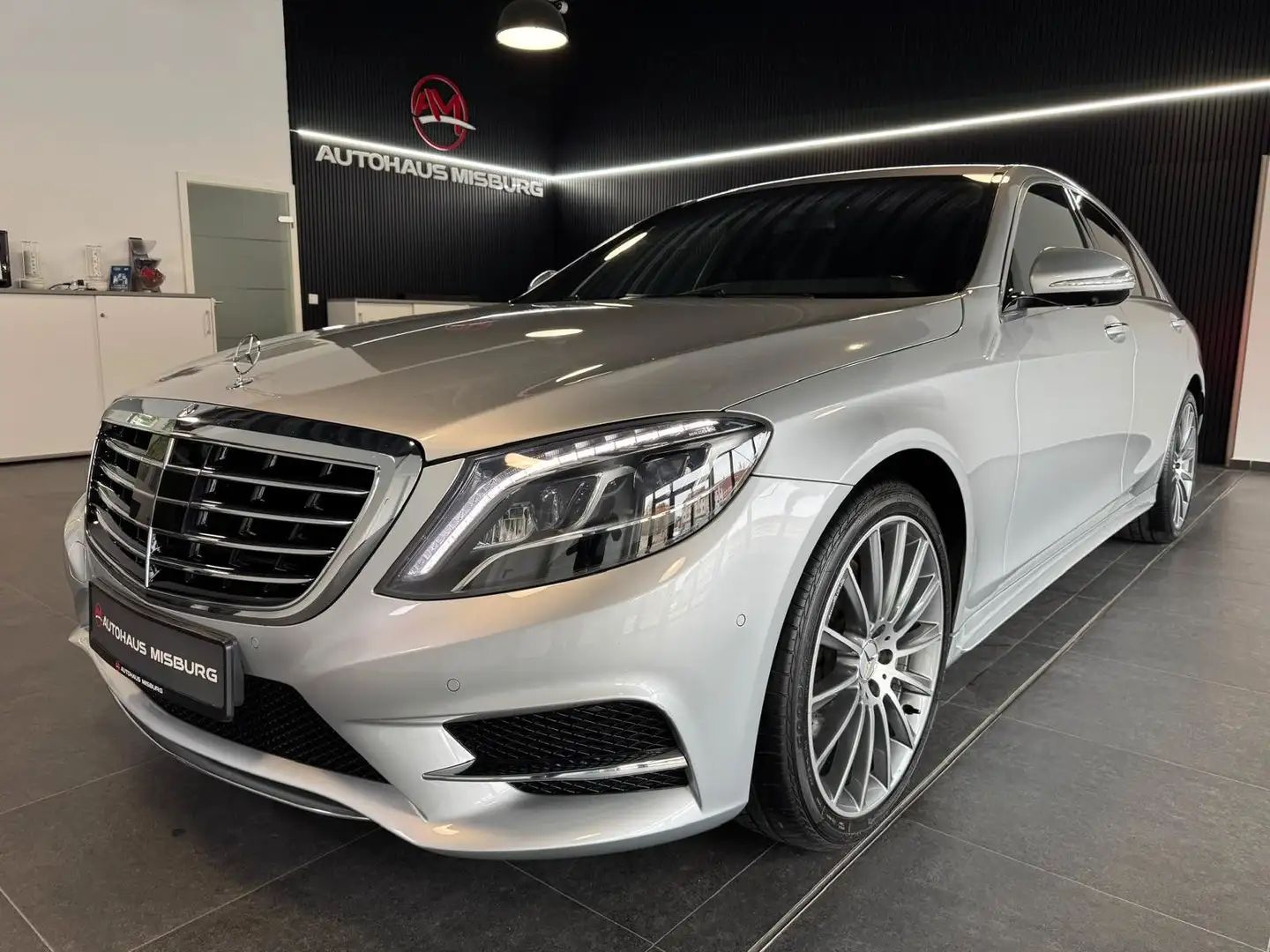 Mercedes-Benz S 350 d AMG-Paket / ACC+Burmester+360° - 1
