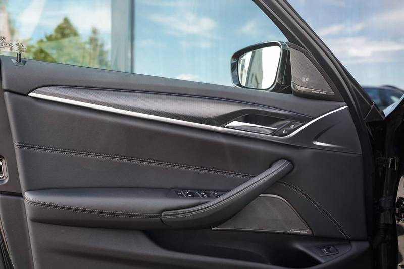 BMW 530 d xDrive Touring M Sport Pro Pano-Laser-AHK — photo 10