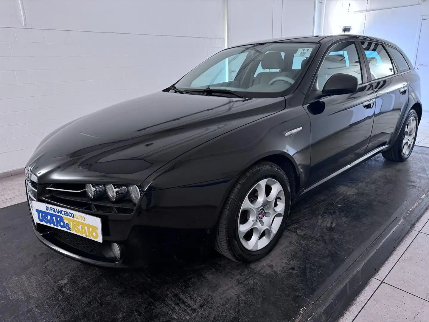 Alfa Romeo 159 SW 1.9 jtdm 8v Progression 120cv Noir - 1