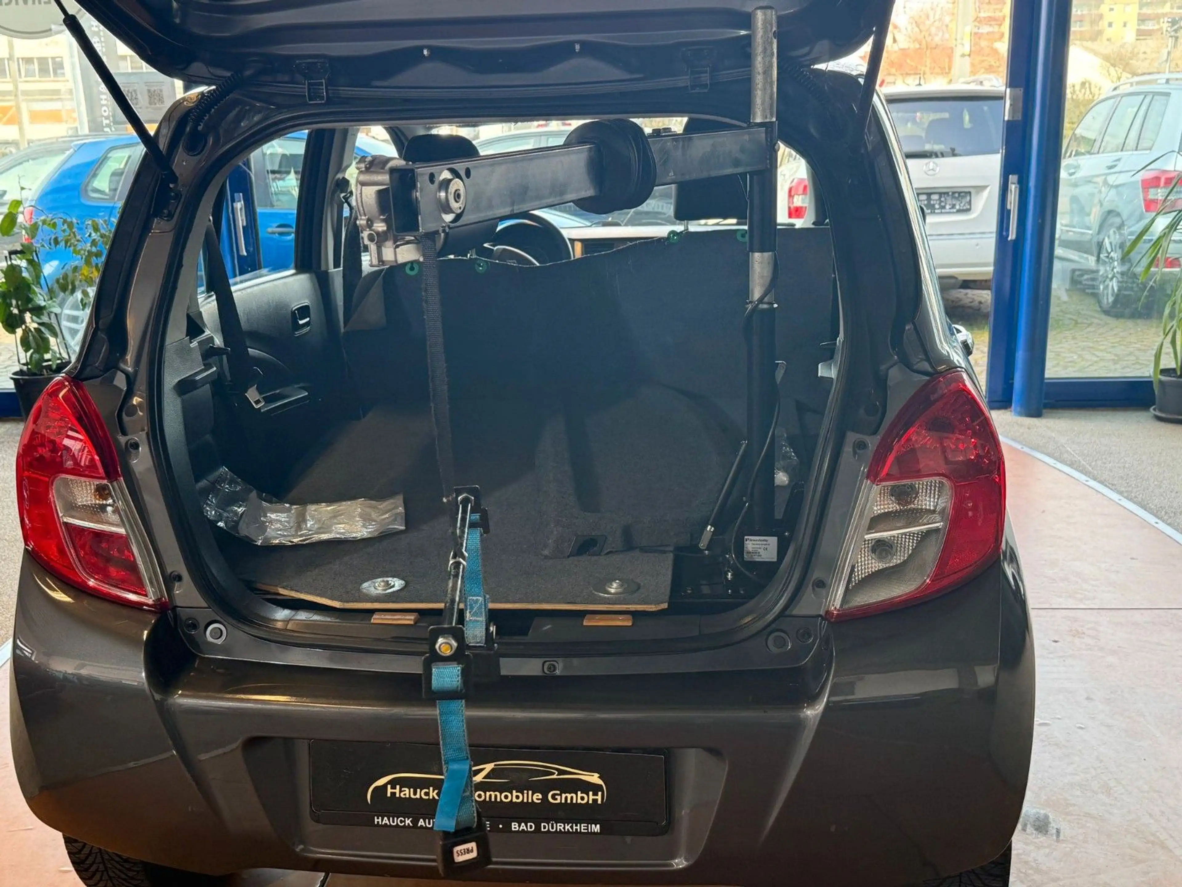 Suzuki Celerio Comfort 1. Hand Rollstuhllift — photo 13
