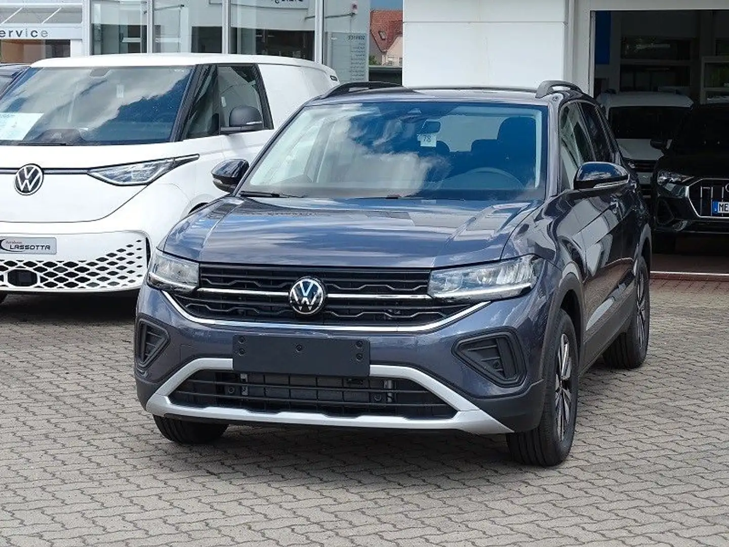 Volkswagen T-Cross 1.0 TSI 85 kW Goal Grau - 2