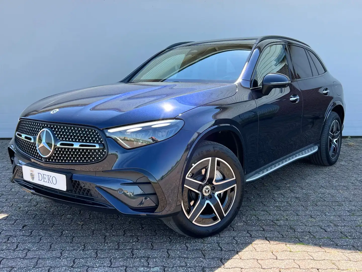 Mercedes-Benz GLC 300 300e 4-MATIC PHEV, AMG line, Bijzonder compleet!! Blau - 1