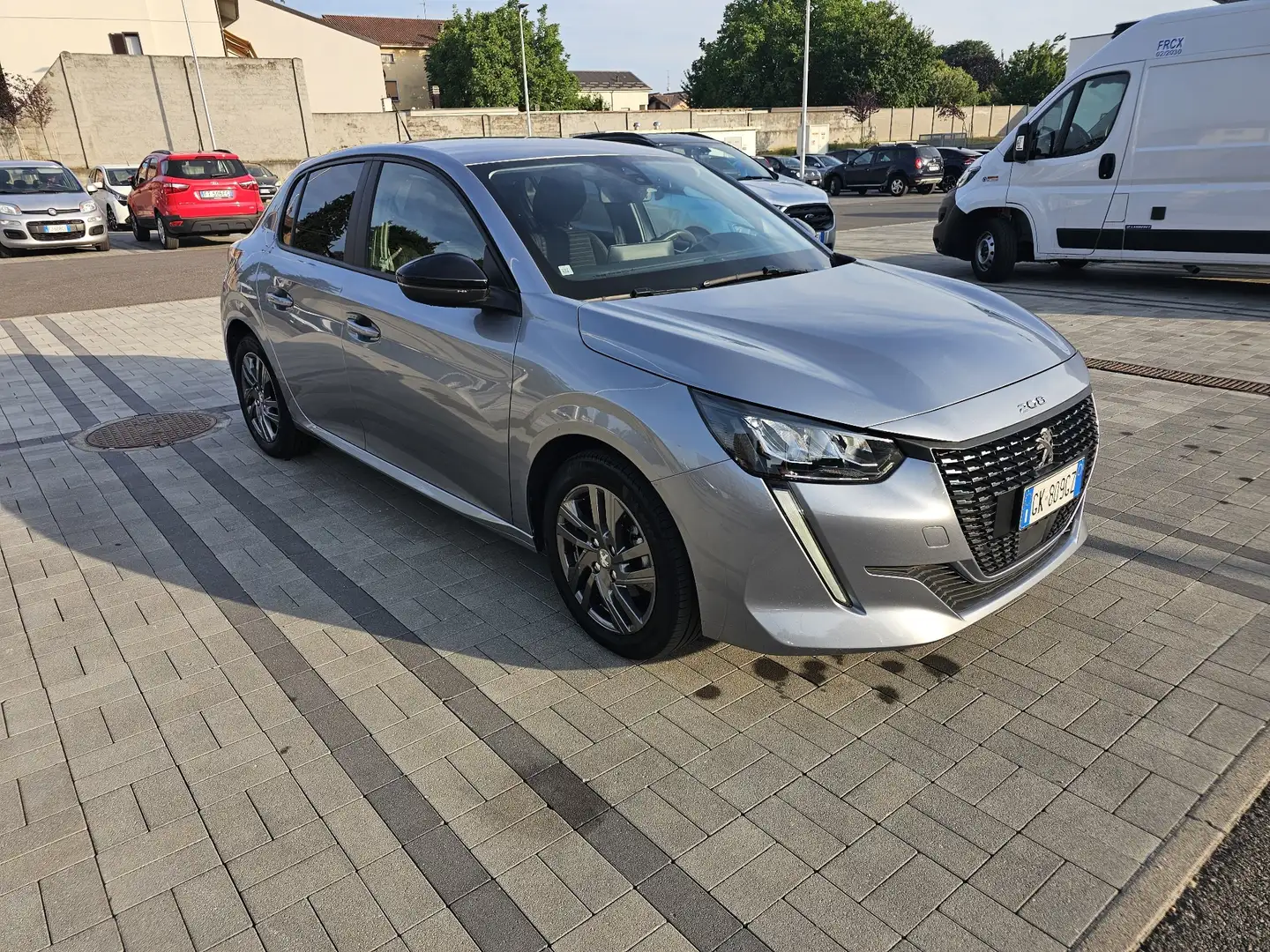Peugeot 208 1.2 puretech Like s&s 75cv - 2