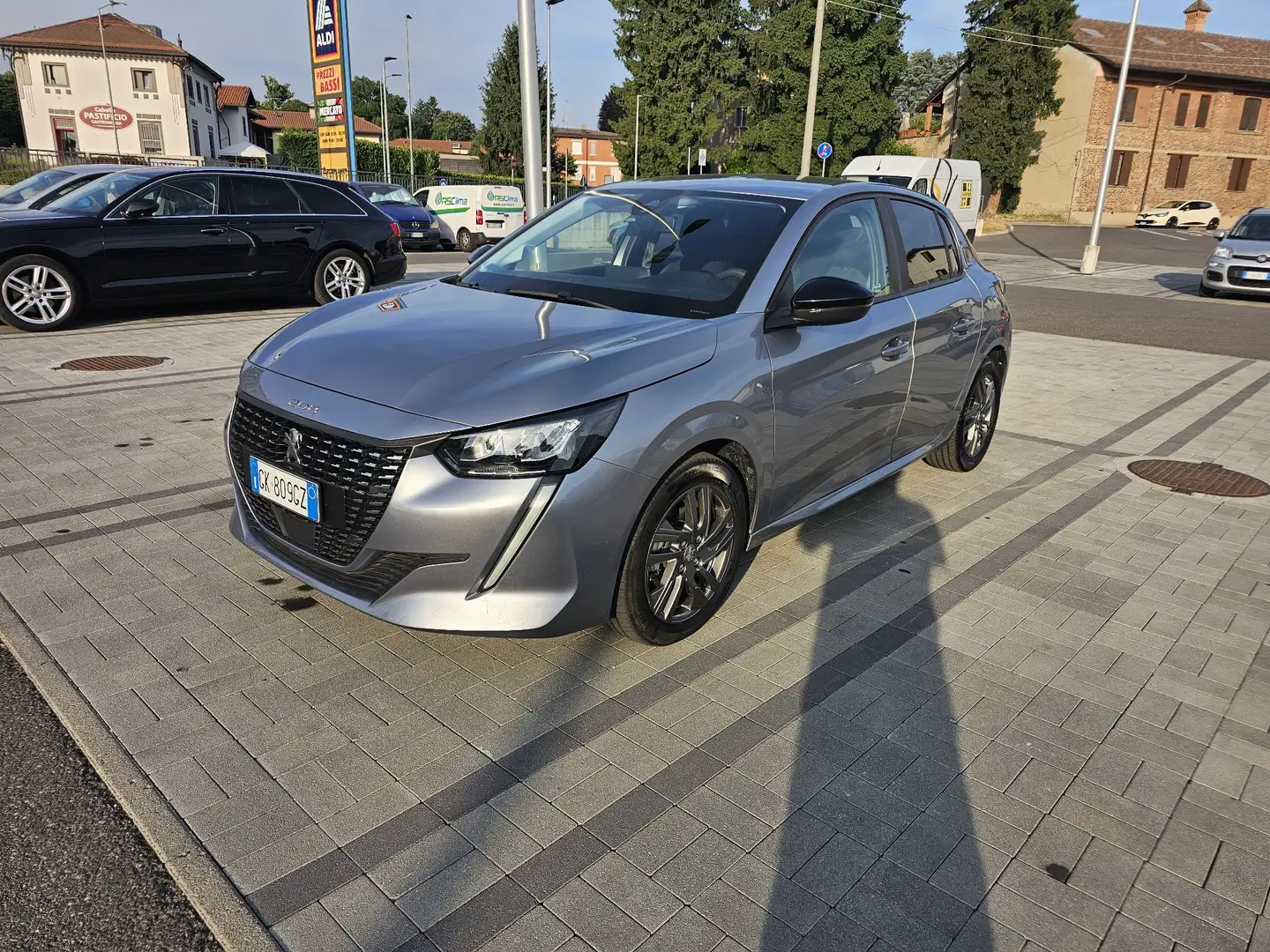 Peugeot 208 1.2 puretech Like s&s 75cv - 1