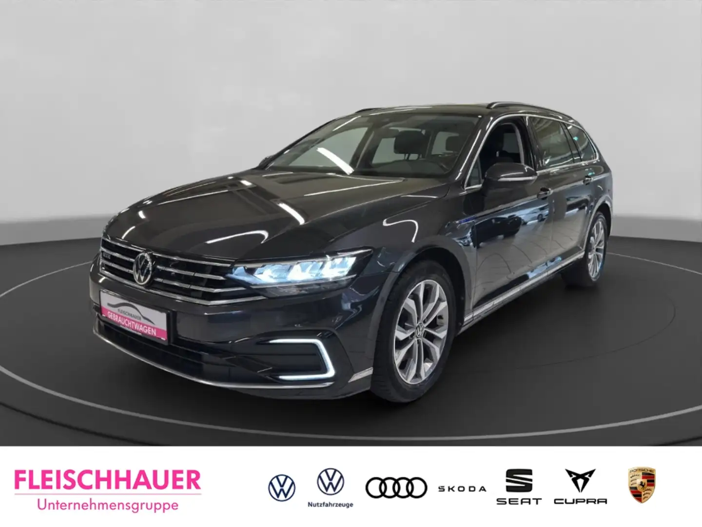 Volkswagen Passat Variant GTE 1.4 TSI e Navi+LED+360°+17''+Travel Assist Grau - 1