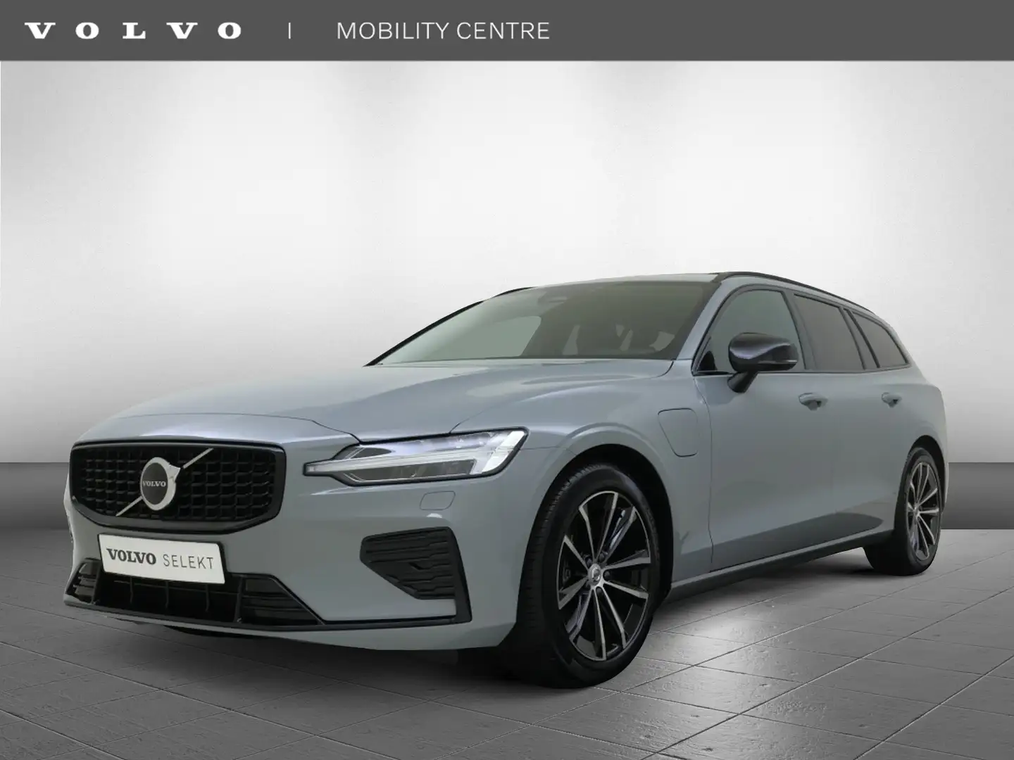 Volvo V60 T6 AWD Plus Dark | Trekhaak | Panoramadak | Dodeho Gris - 2