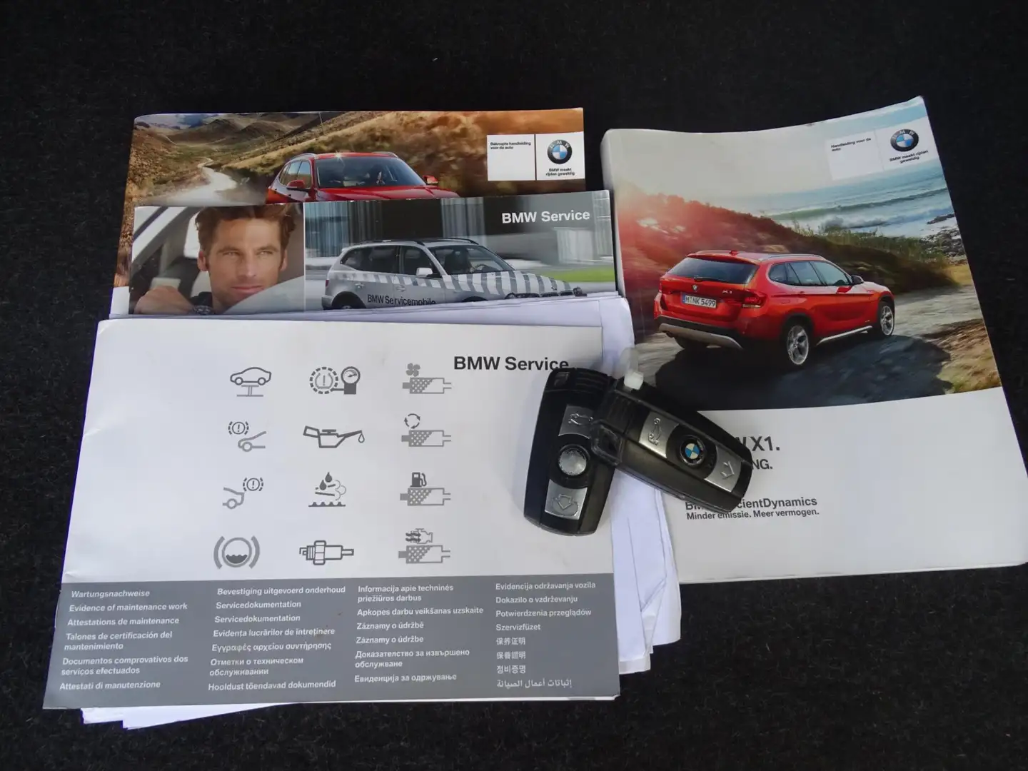 BMW X1 SDrive18i - AUTOMAAT - NAVIGATIE - TREKHAAK - LEDE Grijs - 2